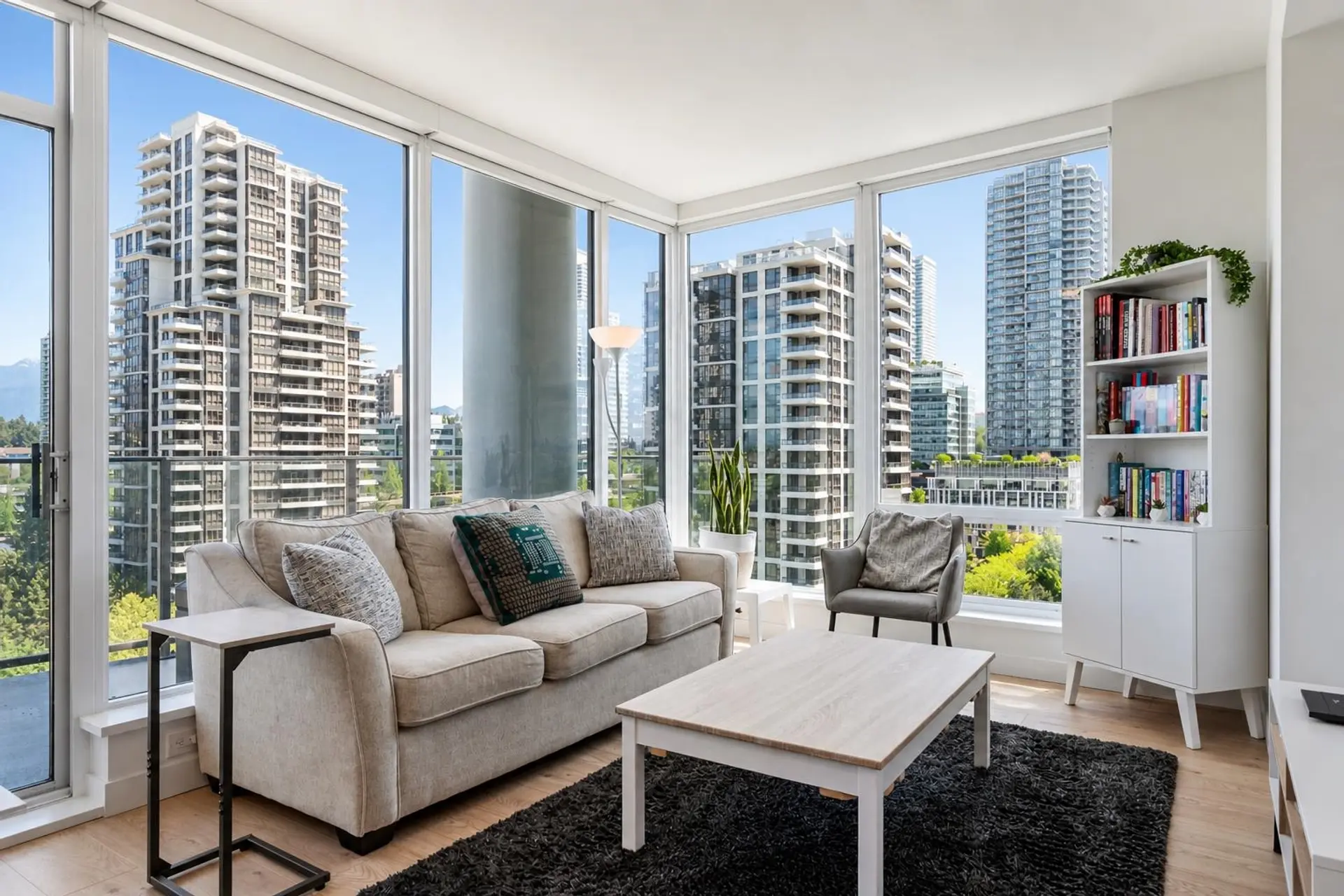 #1106 2181 Madison Avenue - Image 3