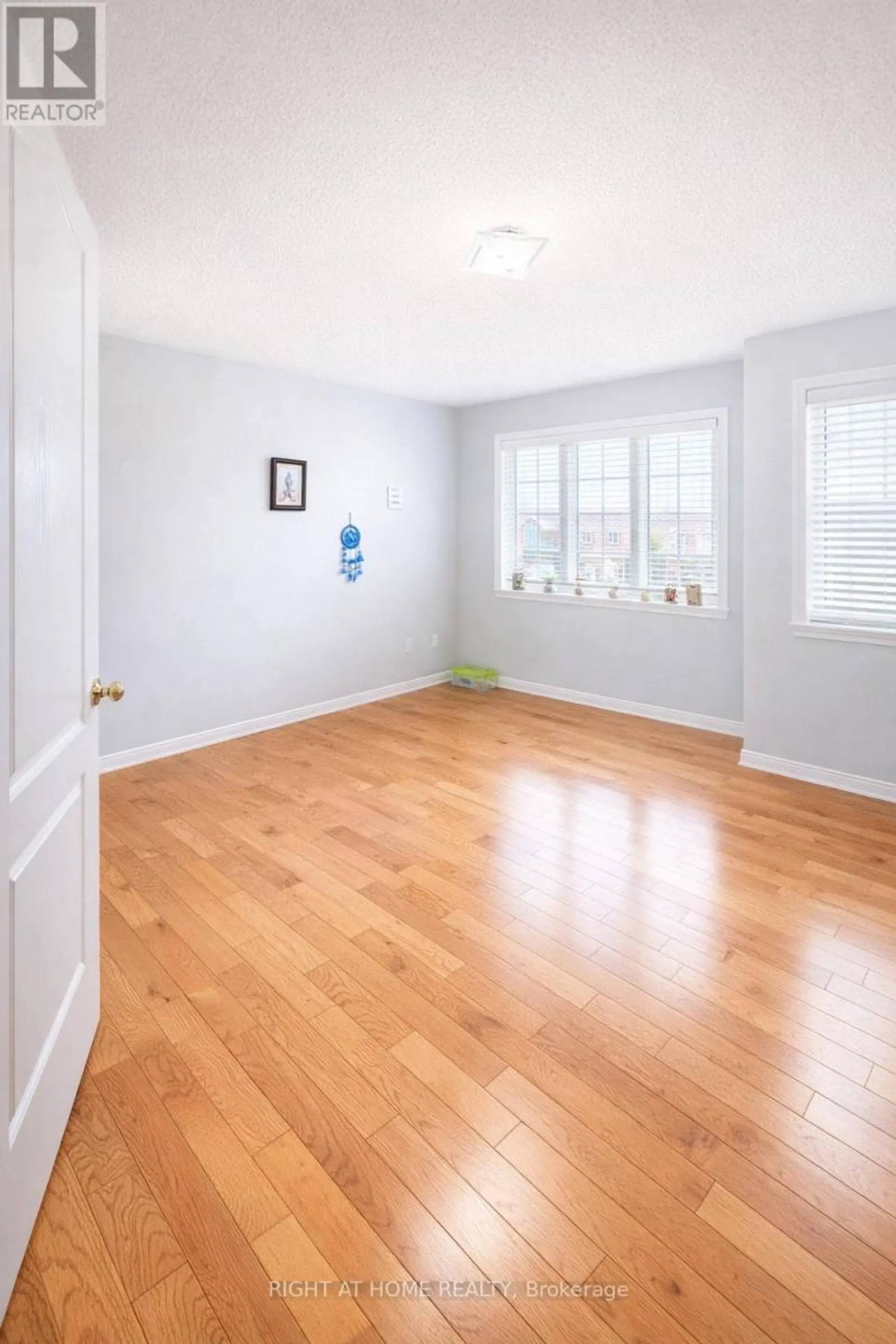 4721 COLOMBO CRESCENT - Image 11