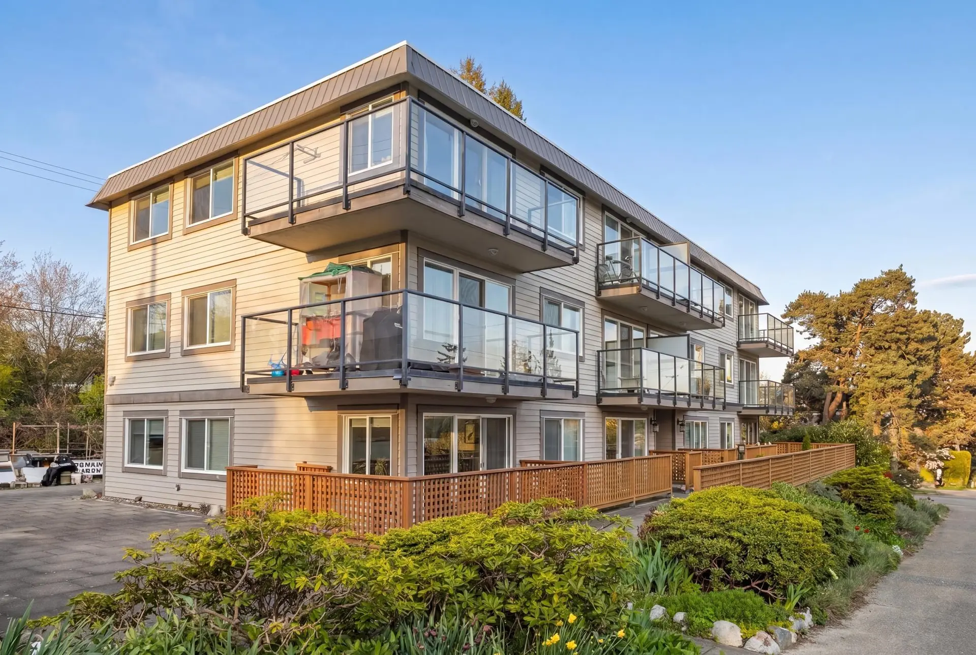 Property at #10 2223 Prince Edward Street, Vancouver, BC