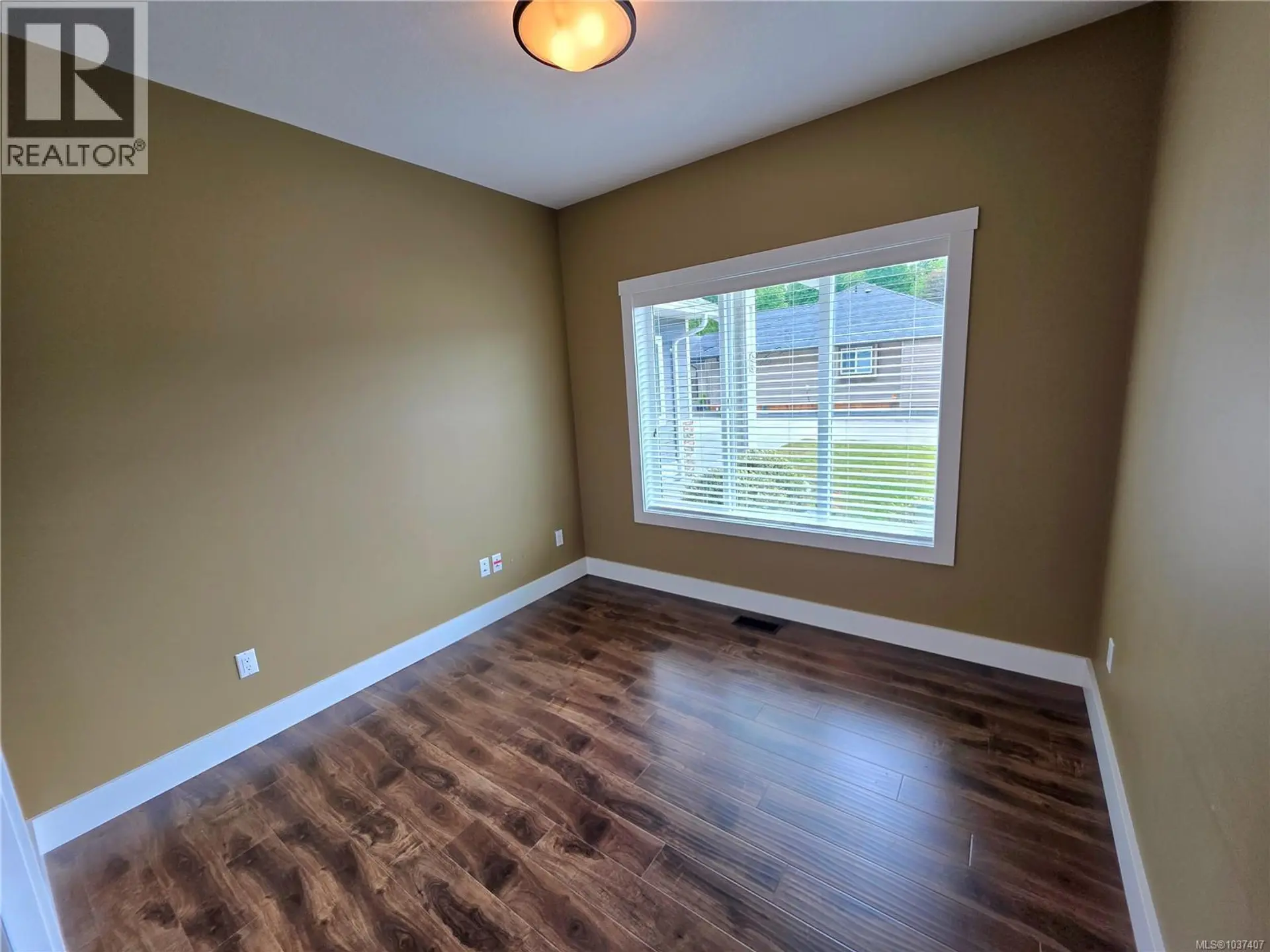 #10 5450 Tomswood Rd - Image 11