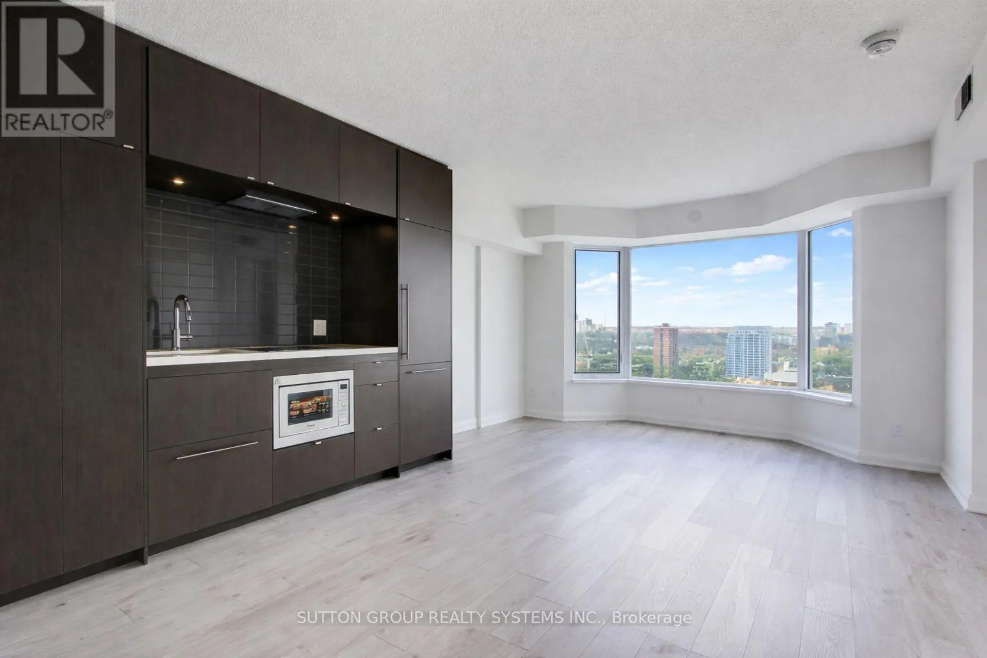 #2503 155 YORKVILLE AVENUE - Image 2