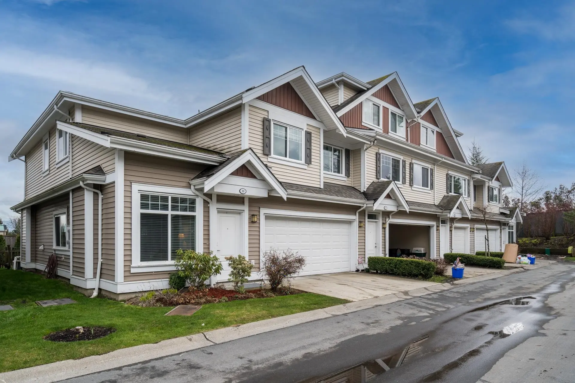 Property at #32 30748 Cardinal Avenue, Abbotsford, BC