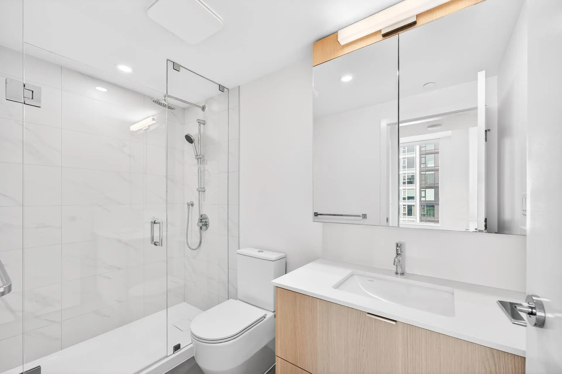 #2804 308 Alderson Avenue - Image 6