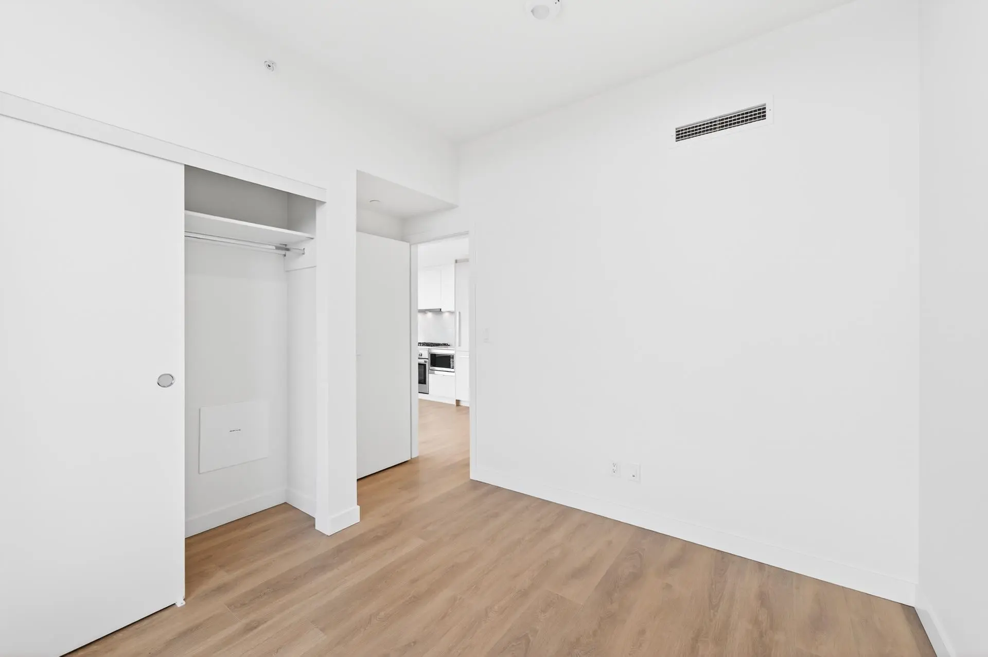 #2804 308 Alderson Avenue - Image 4