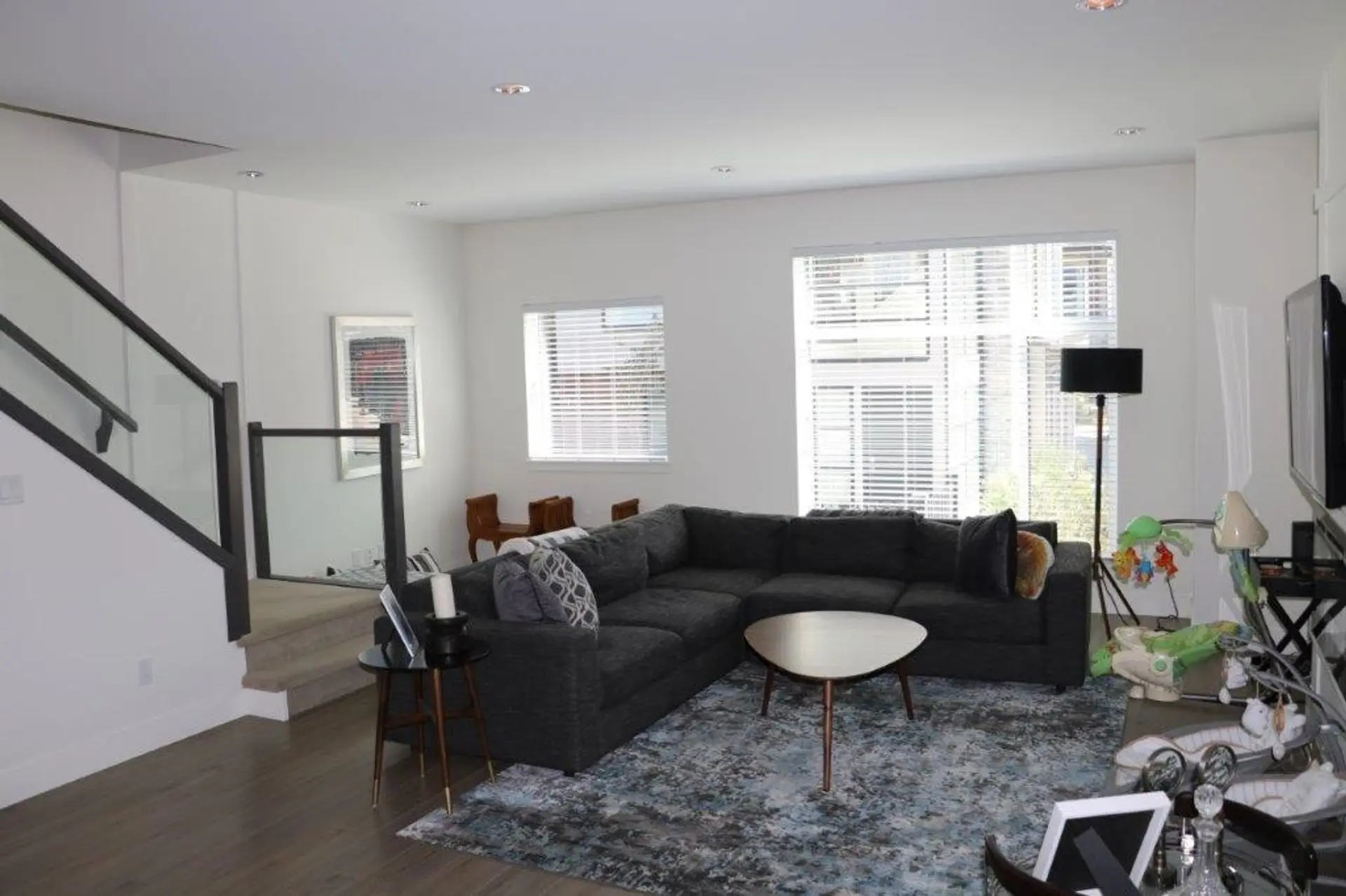 #15 15688 28 Avenue - Image 2