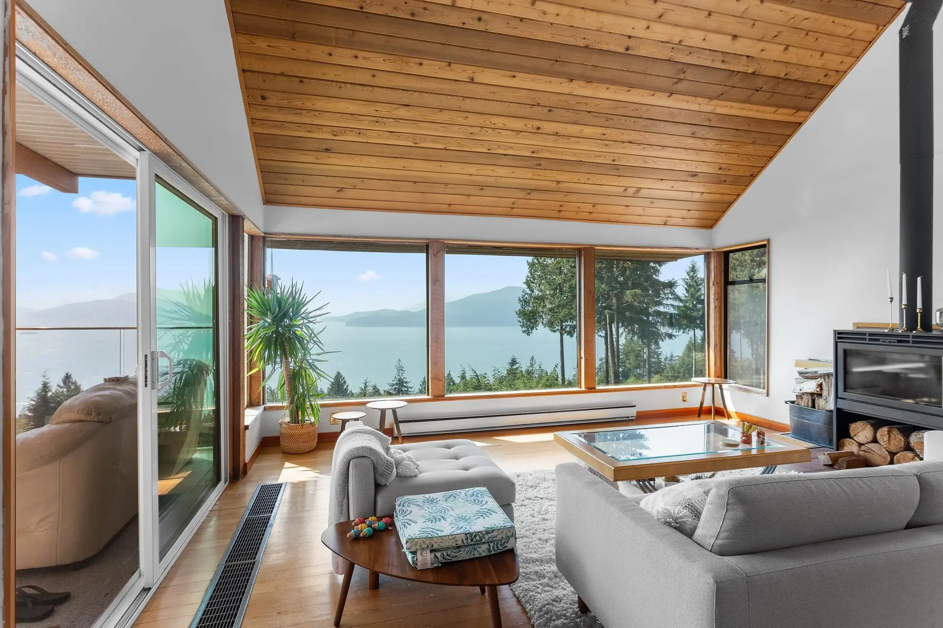 Property at 270 Mountain Drive, Lions Bay, BC