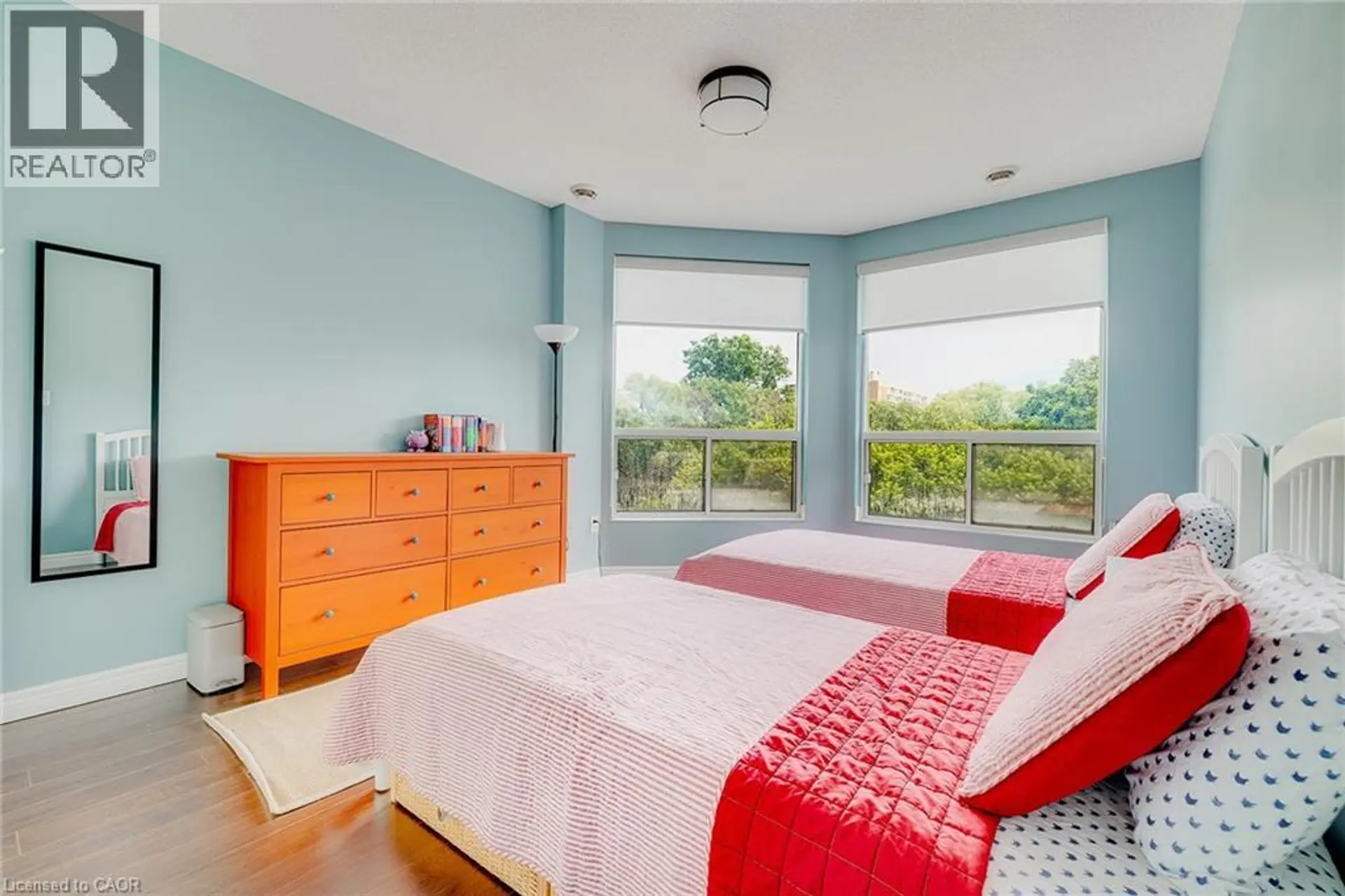 #403 255 KEATS Way - Image 11