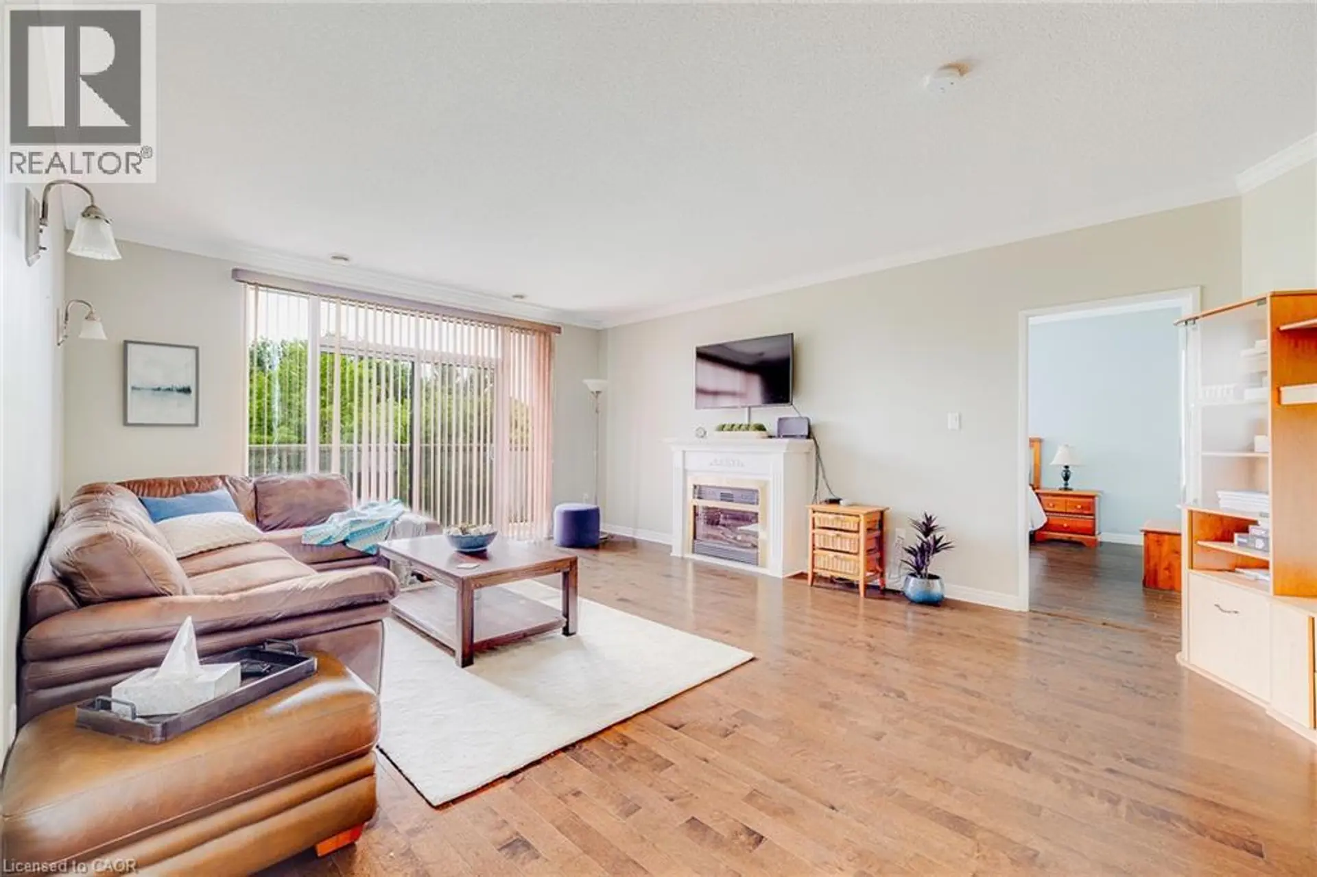 #403 255 KEATS Way - Image 7