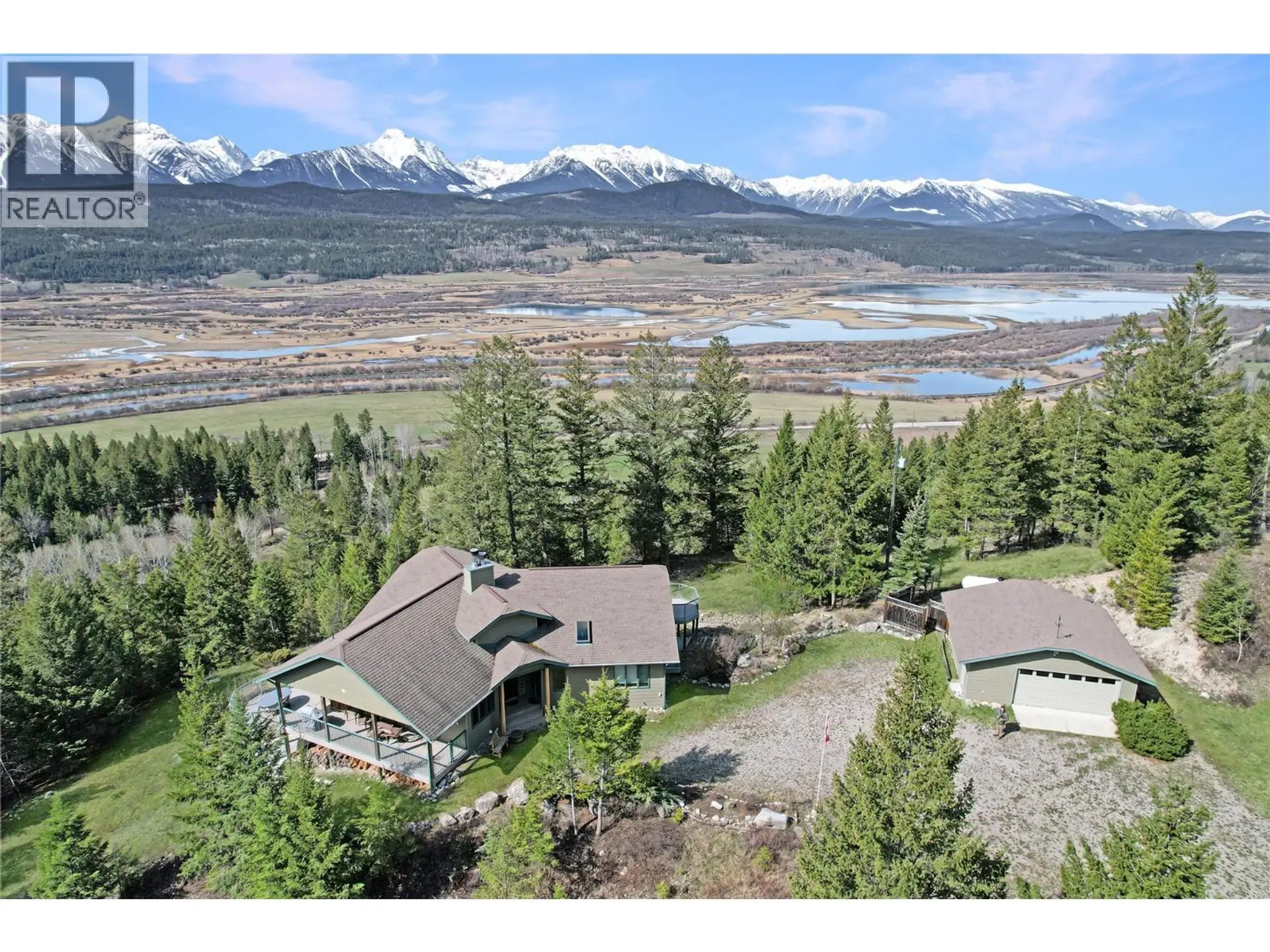 Property at 2360/2380 95 Highway, Spillimacheen, BC