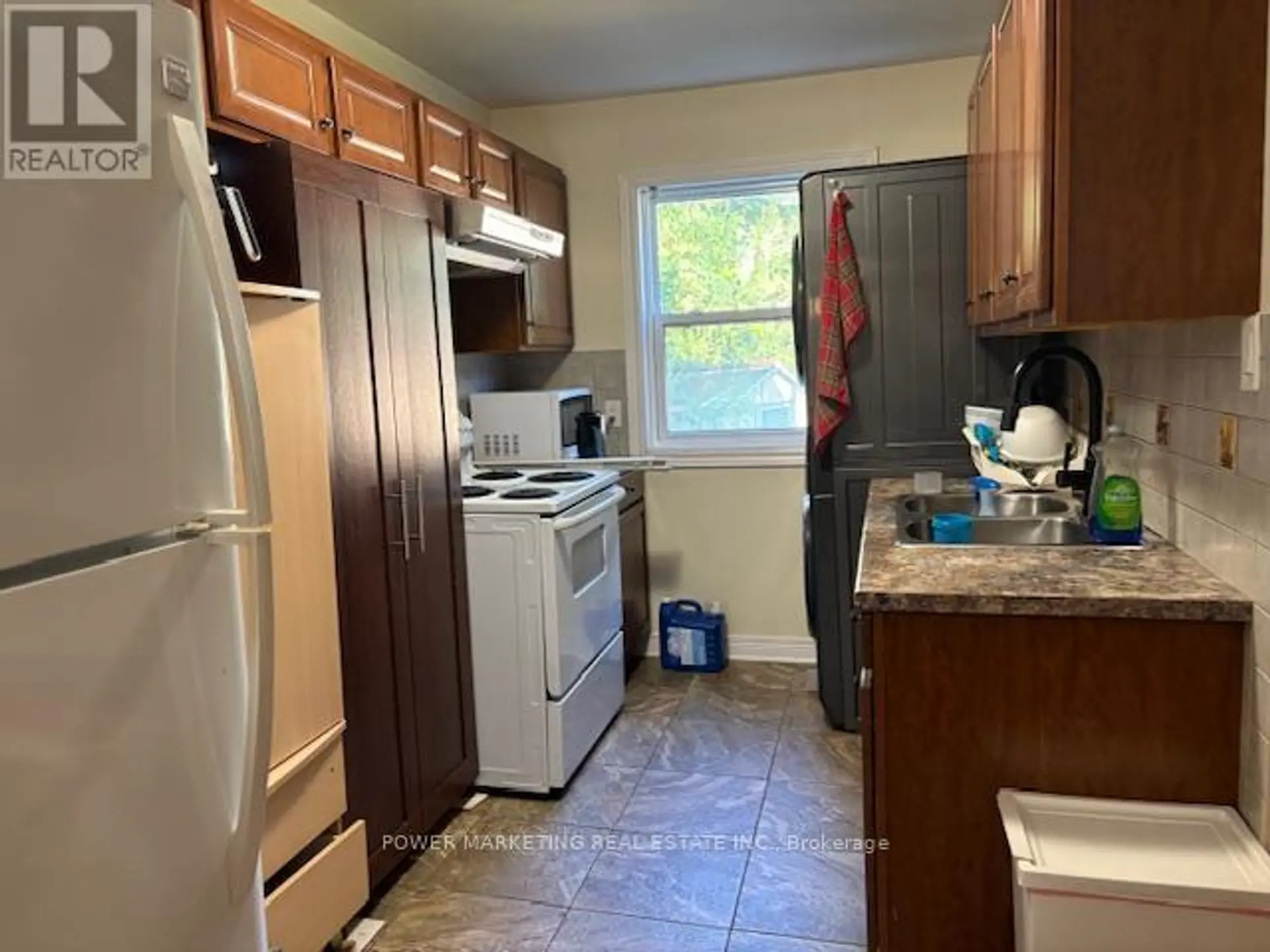 803 MERIVALE ROAD - Image 2