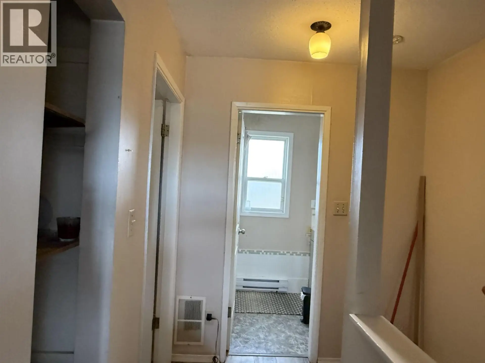 #14 4714 DAVIS AVENUE - Image 7