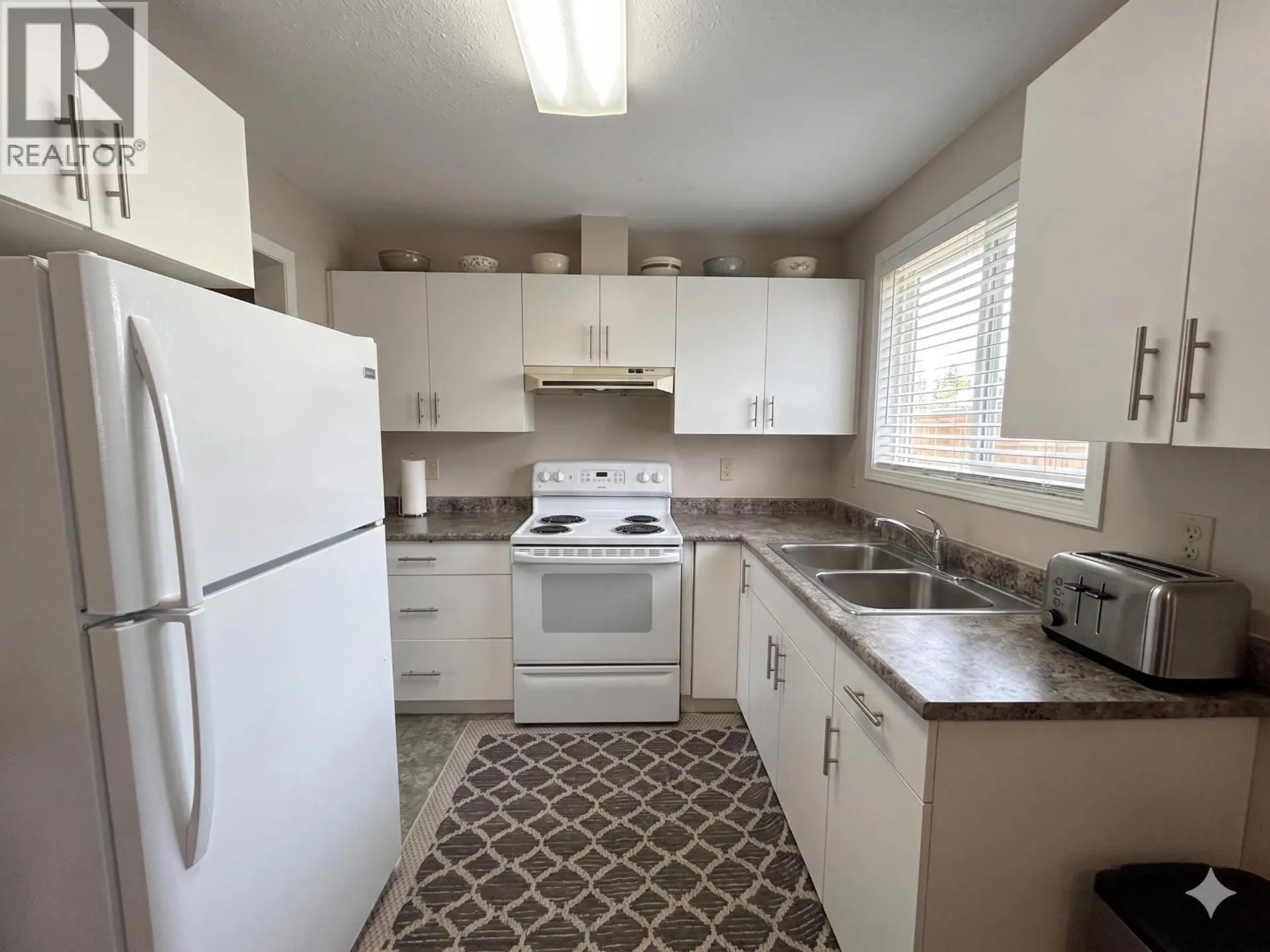 #14 4714 DAVIS AVENUE - Image 2