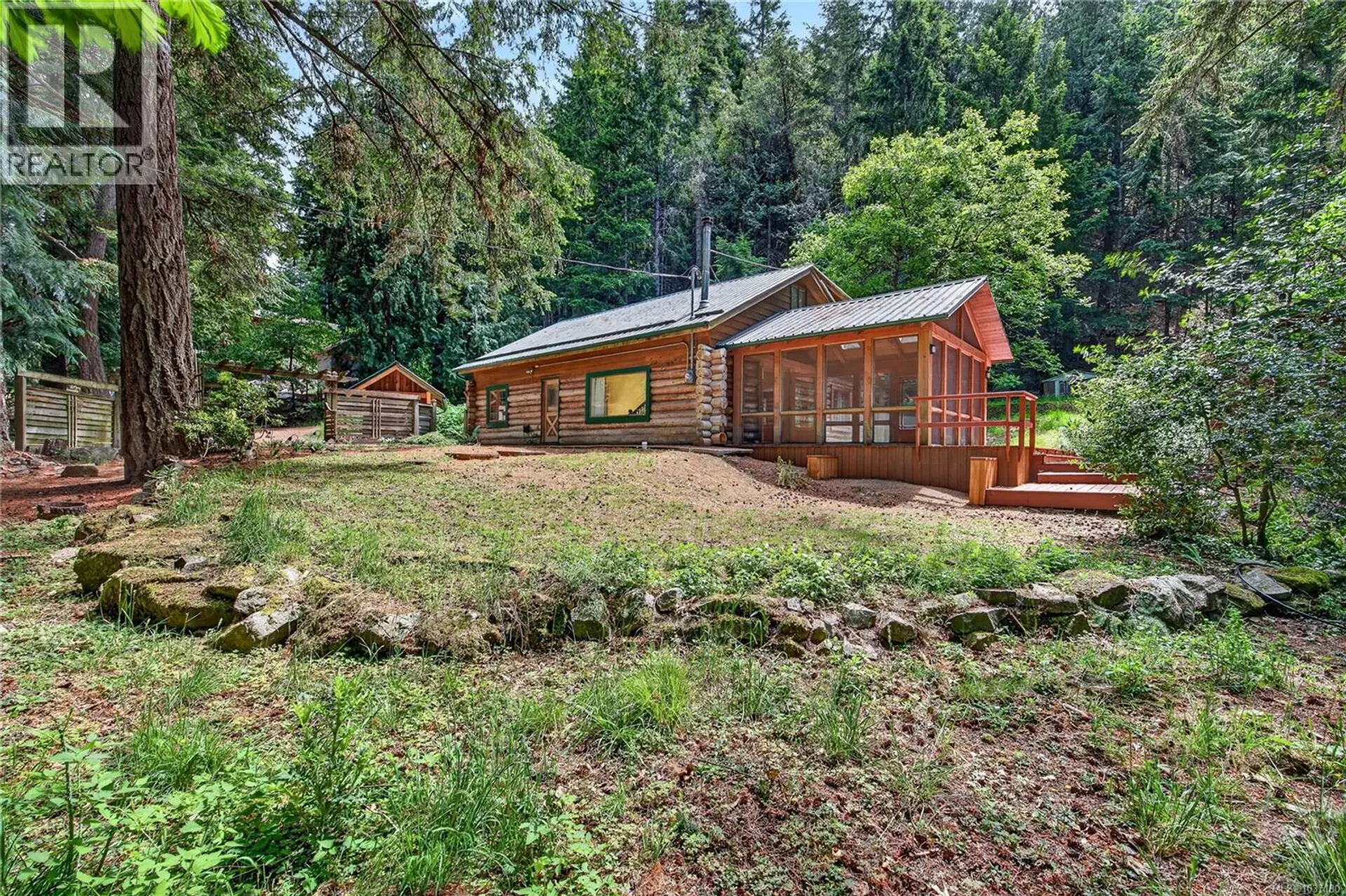 Property at 135 Fairway Dr, Salt Spring, BC