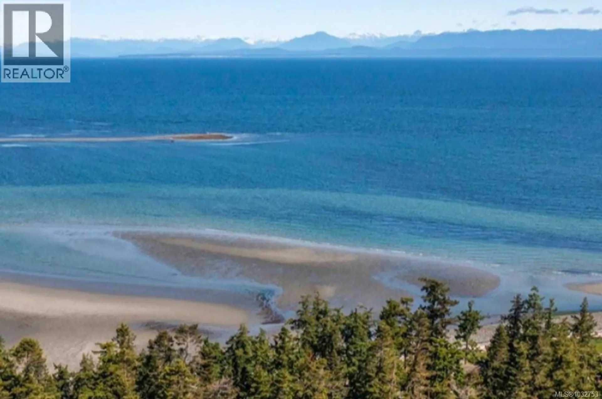 Property at 321 Wireless Rd, Comox, BC
