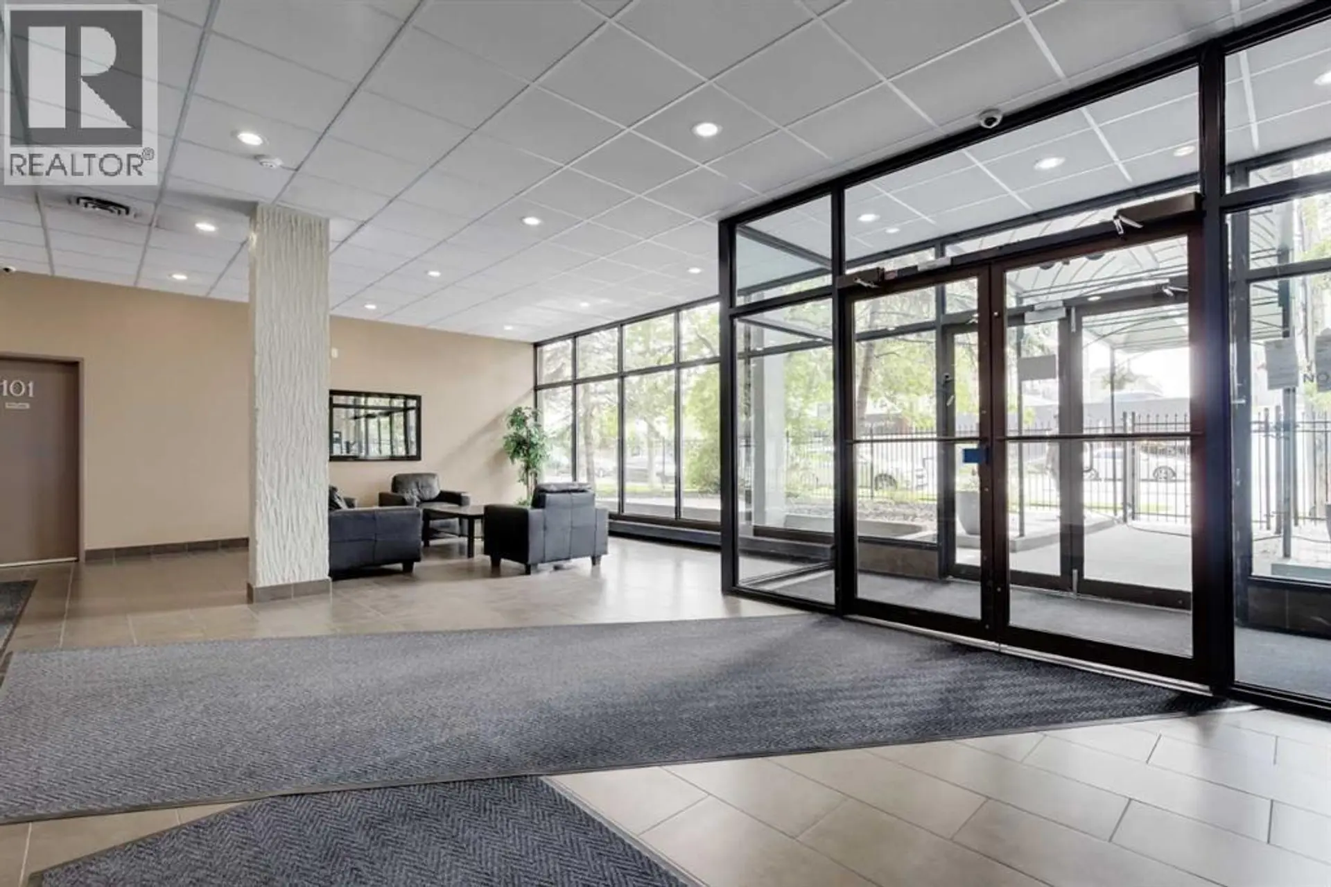 #706 340 14 Avenue SW - Image 4