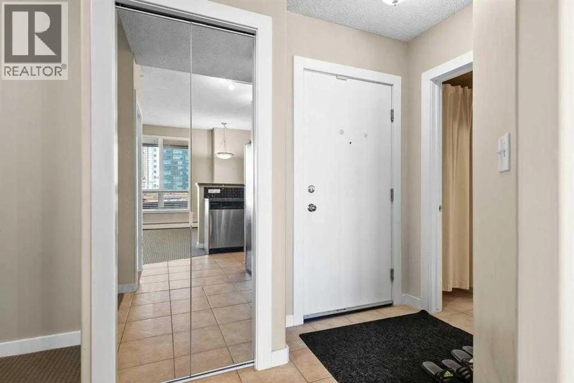 #411 1053 10 Street SW - Image 3