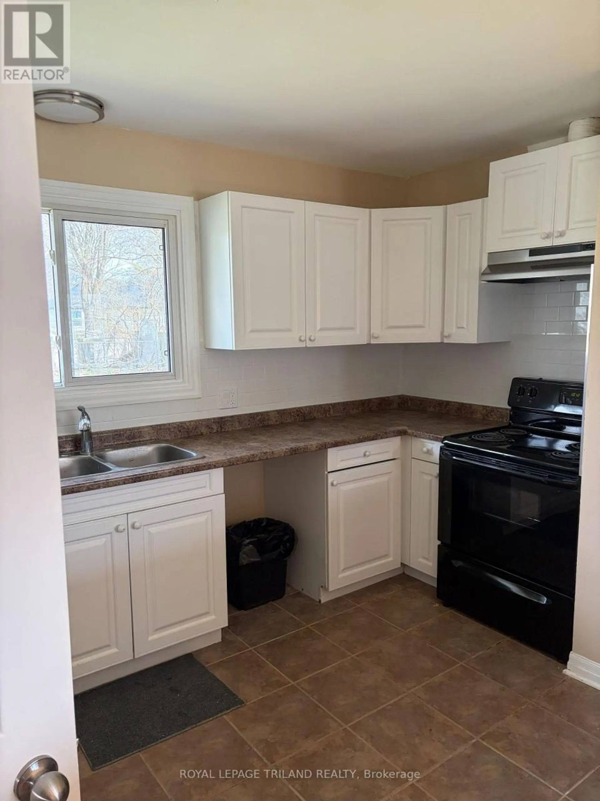 1548 DALE STREET - Image 8