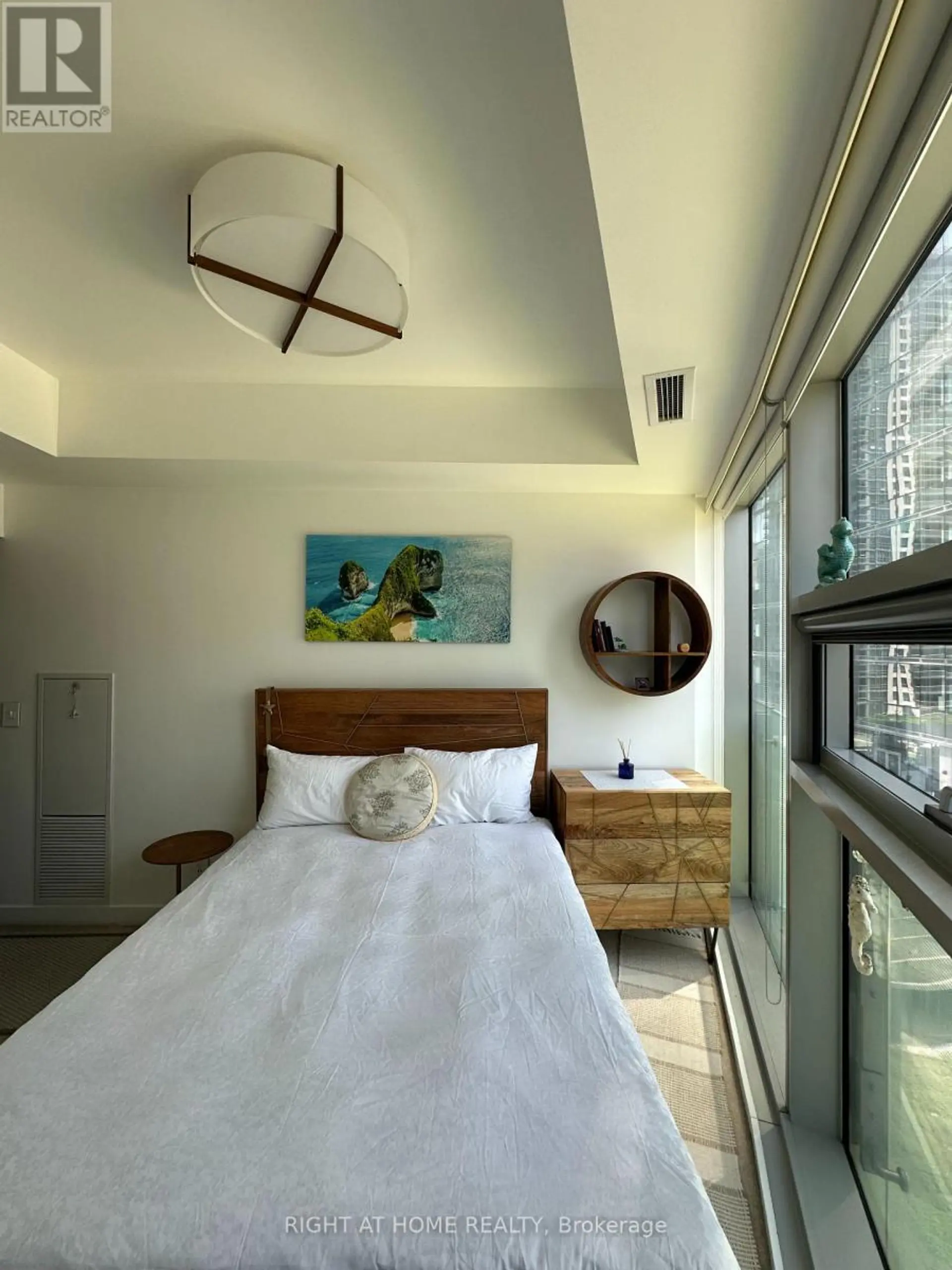 #511 14 YORK STREET - Image 10