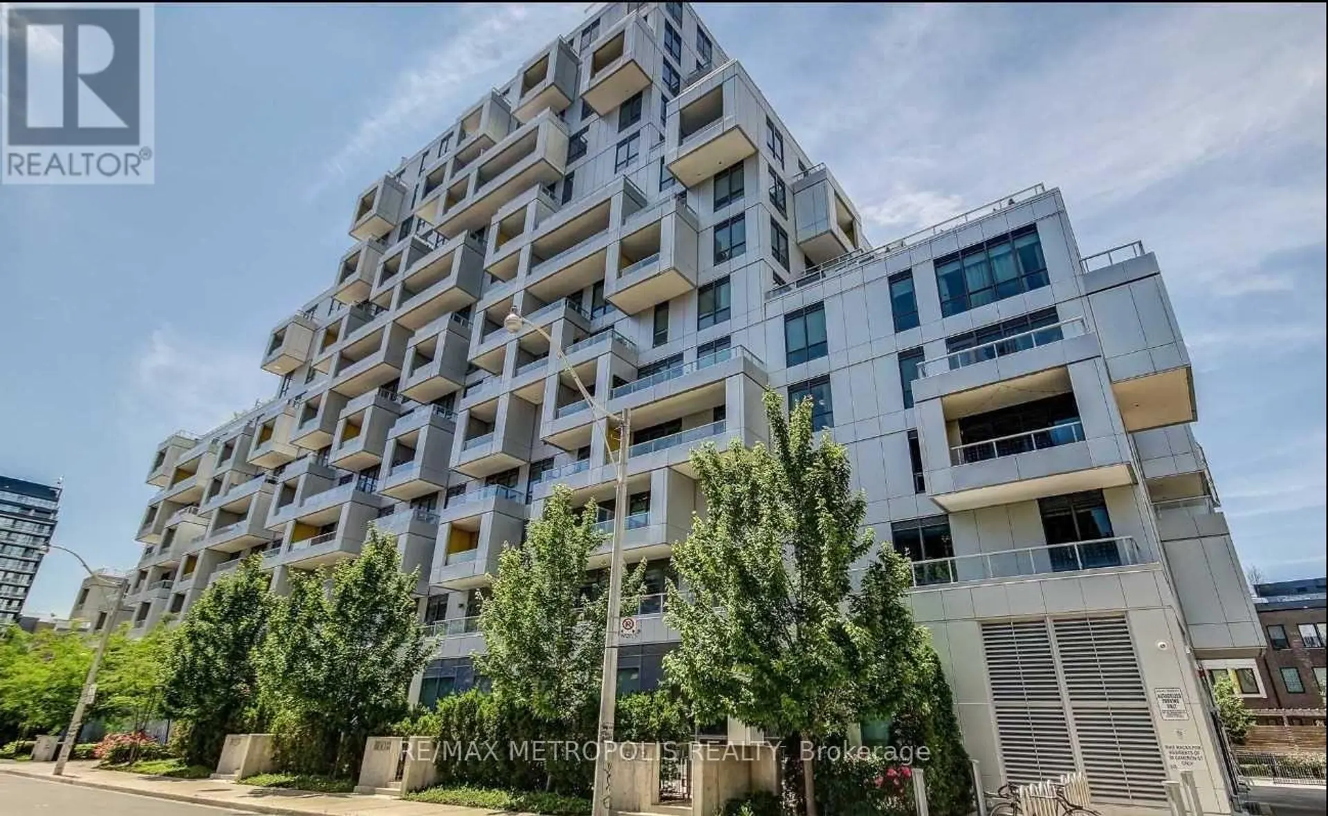 #1120 38 CAMERON STREET - Image 2