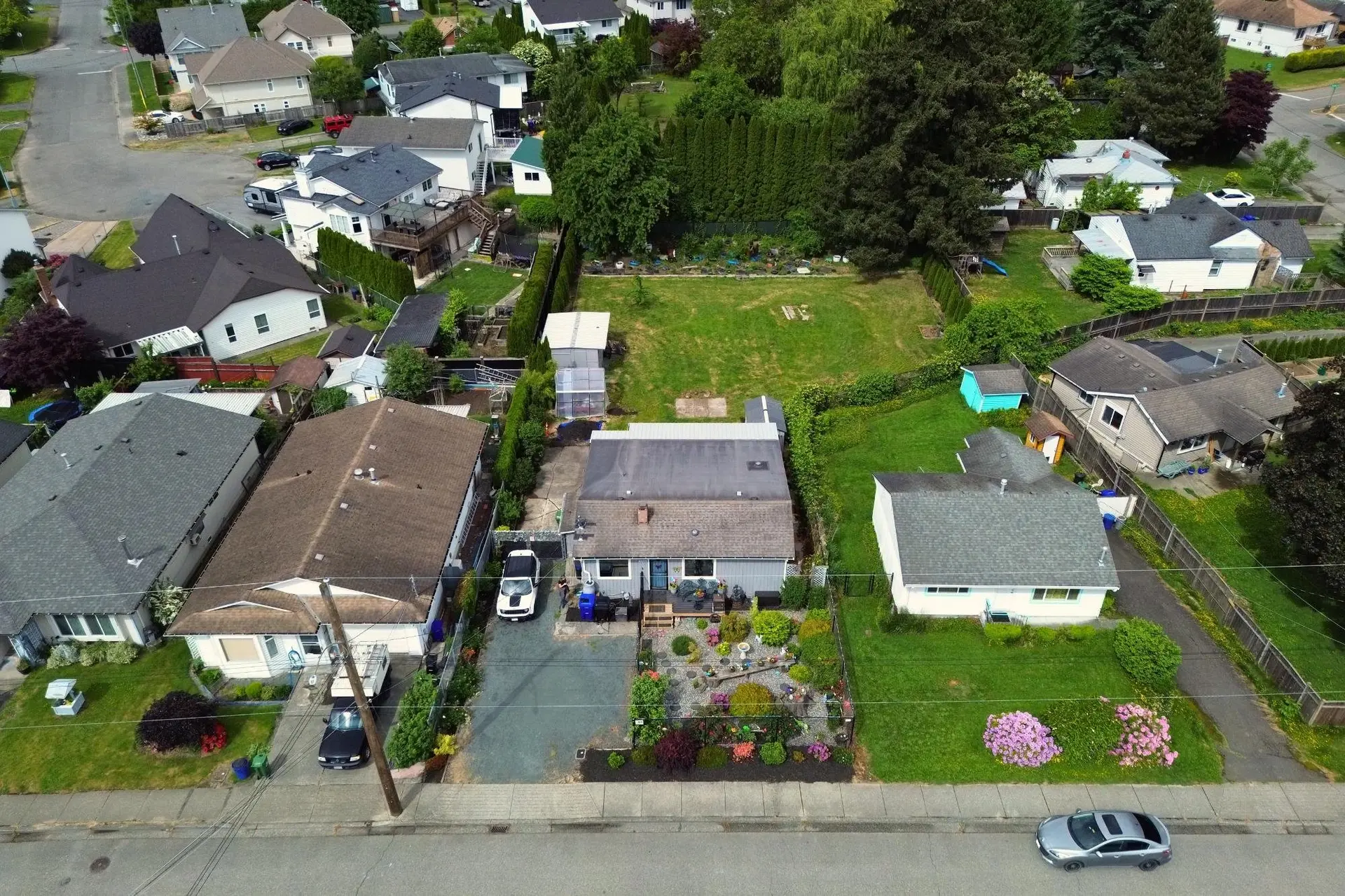 45573 Wellington Avenue - Image 3