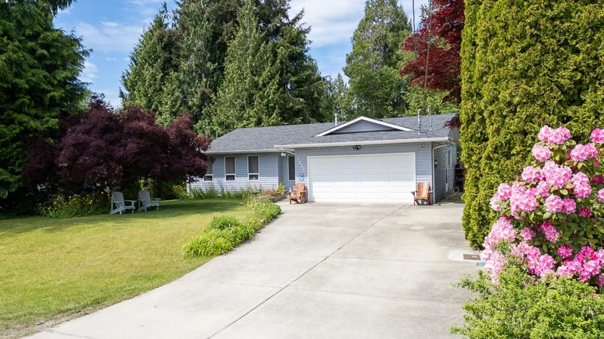 Property at 1823 Hall Road, Sechelt, BC