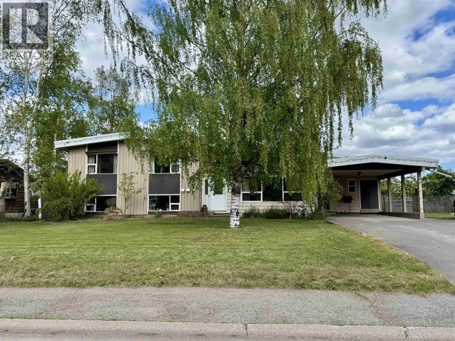 Property at 4168 BROADWAY AVENUE, Smithers, BC