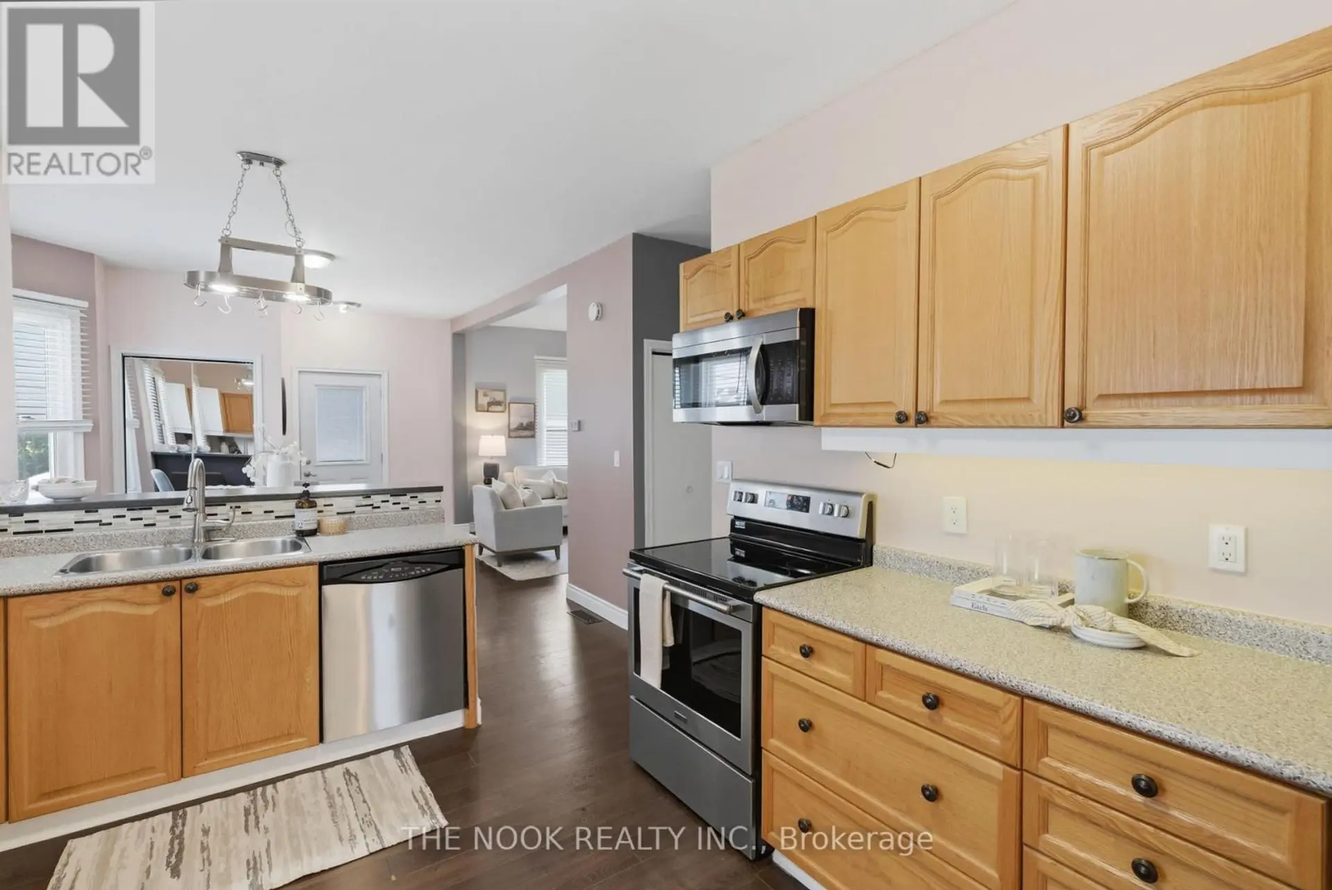 576 WOLFE STREET - Image 7