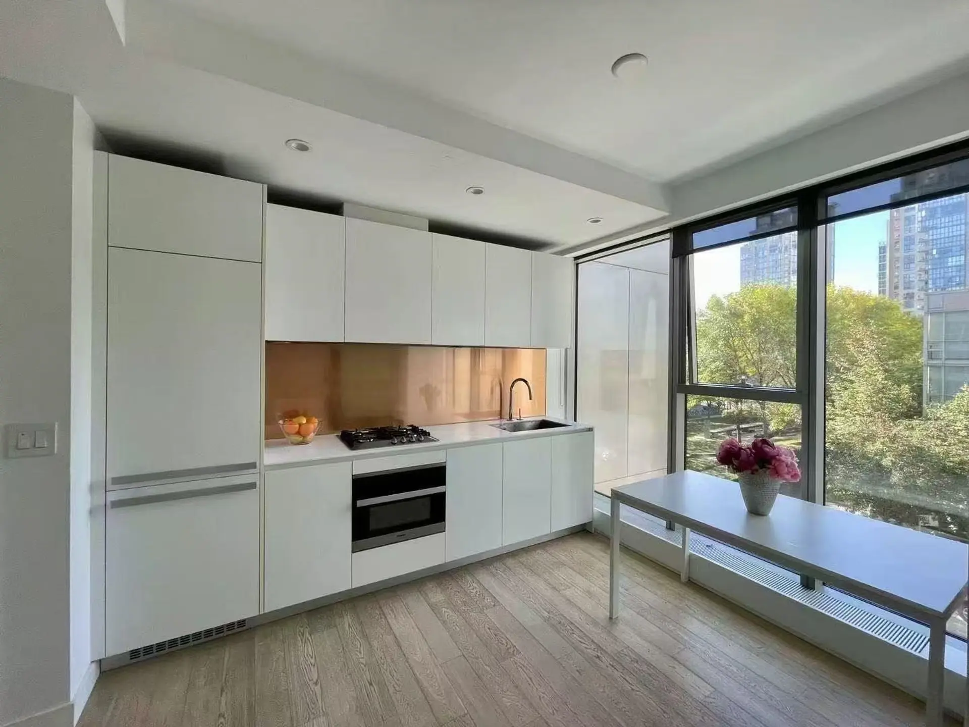 #503 1480 Howe Street - Image 2