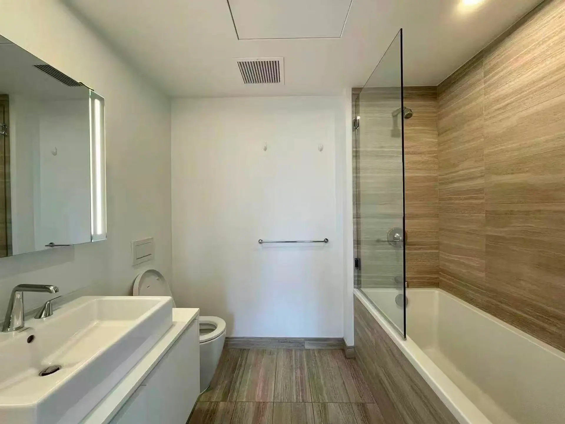 #503 1480 Howe Street - Image 6
