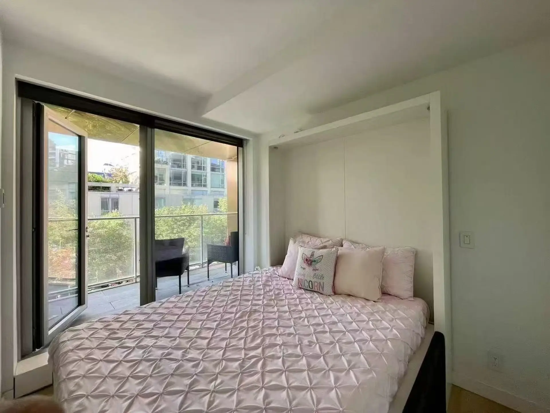 #503 1480 Howe Street - Image 4