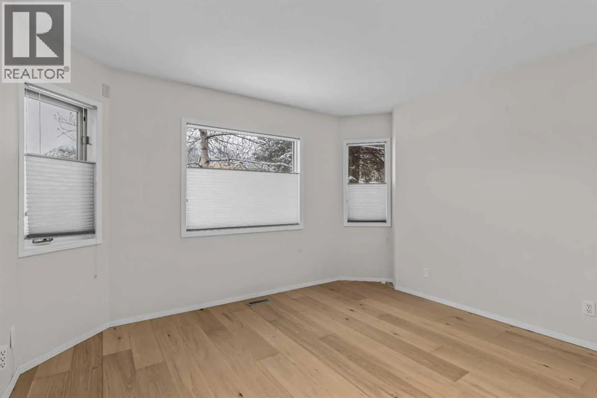 #3 717 7th Street E - Image 15