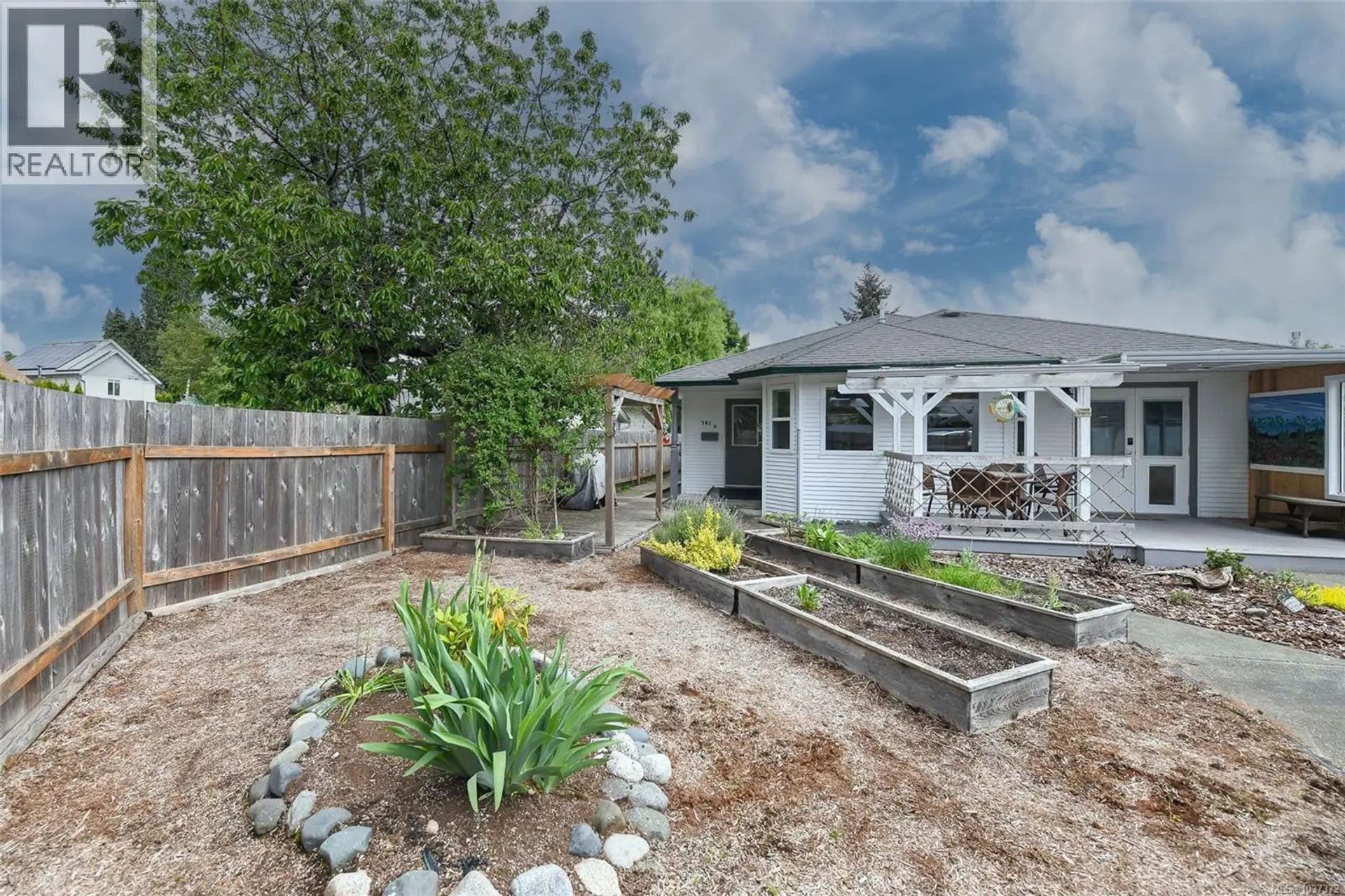 Property at #B 781 Stewart Ave, Courtenay, BC