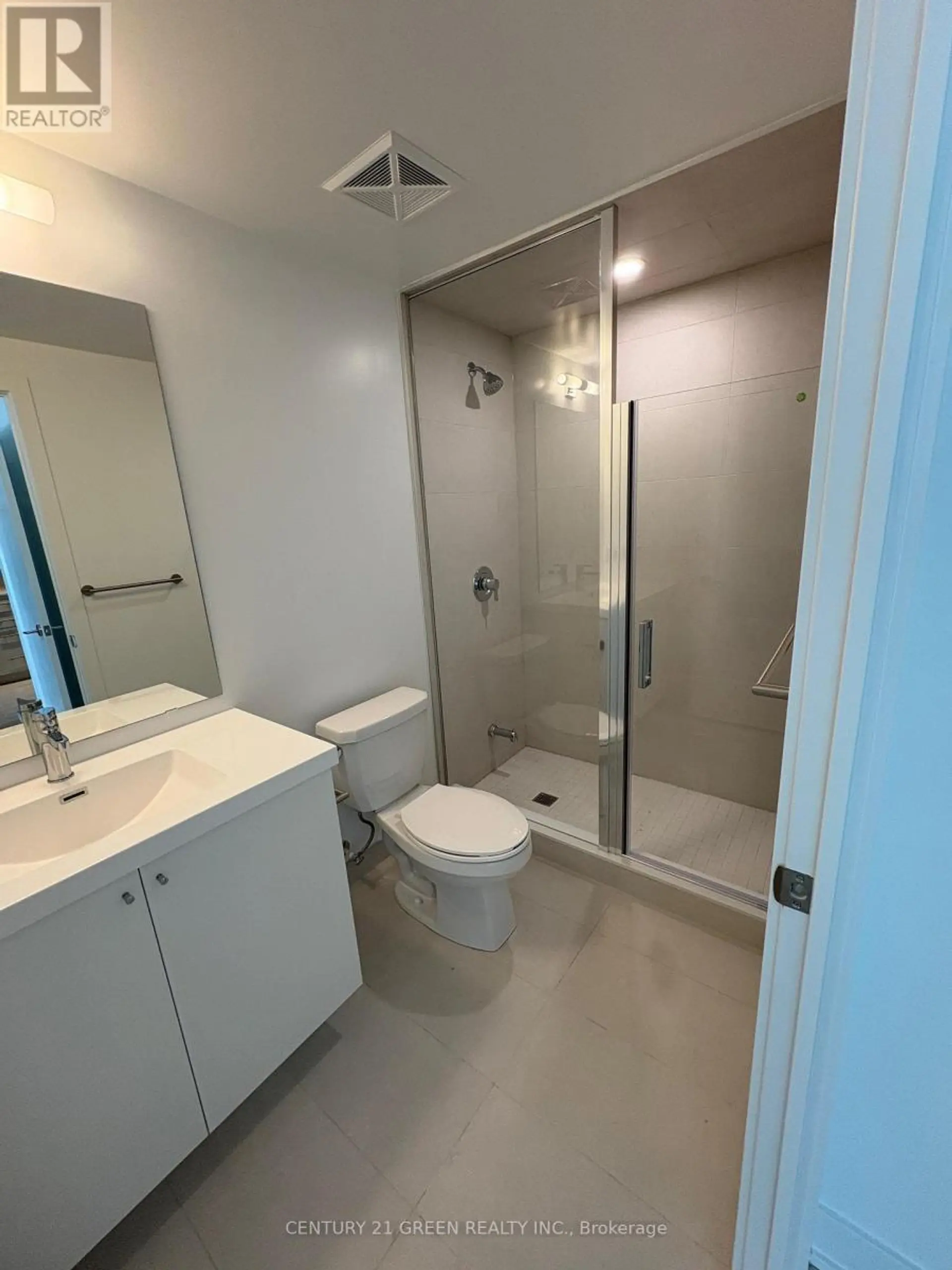 #219 2545 SIMCOE STREET N - Image 16