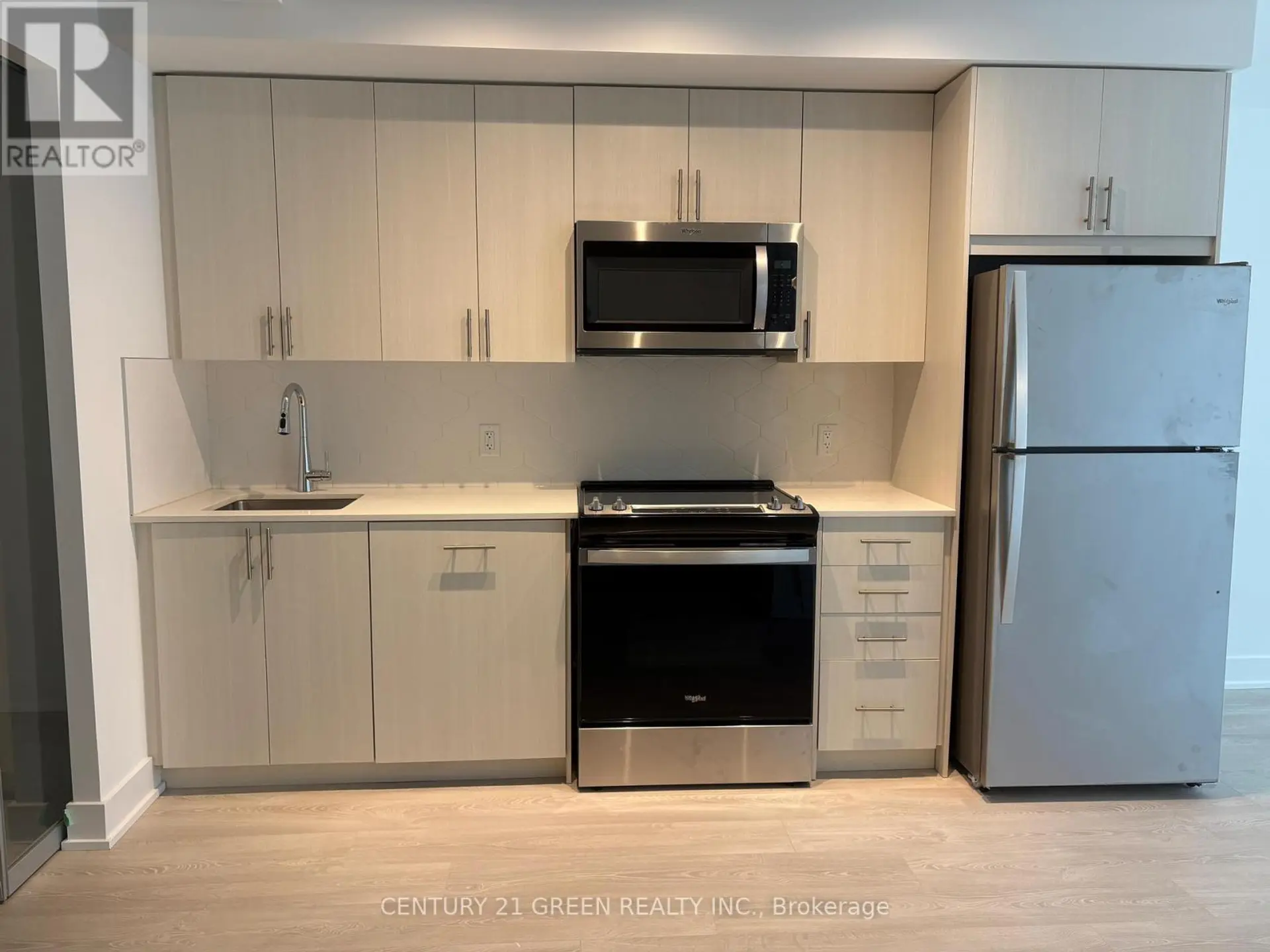 #219 2545 SIMCOE STREET N - Image 4