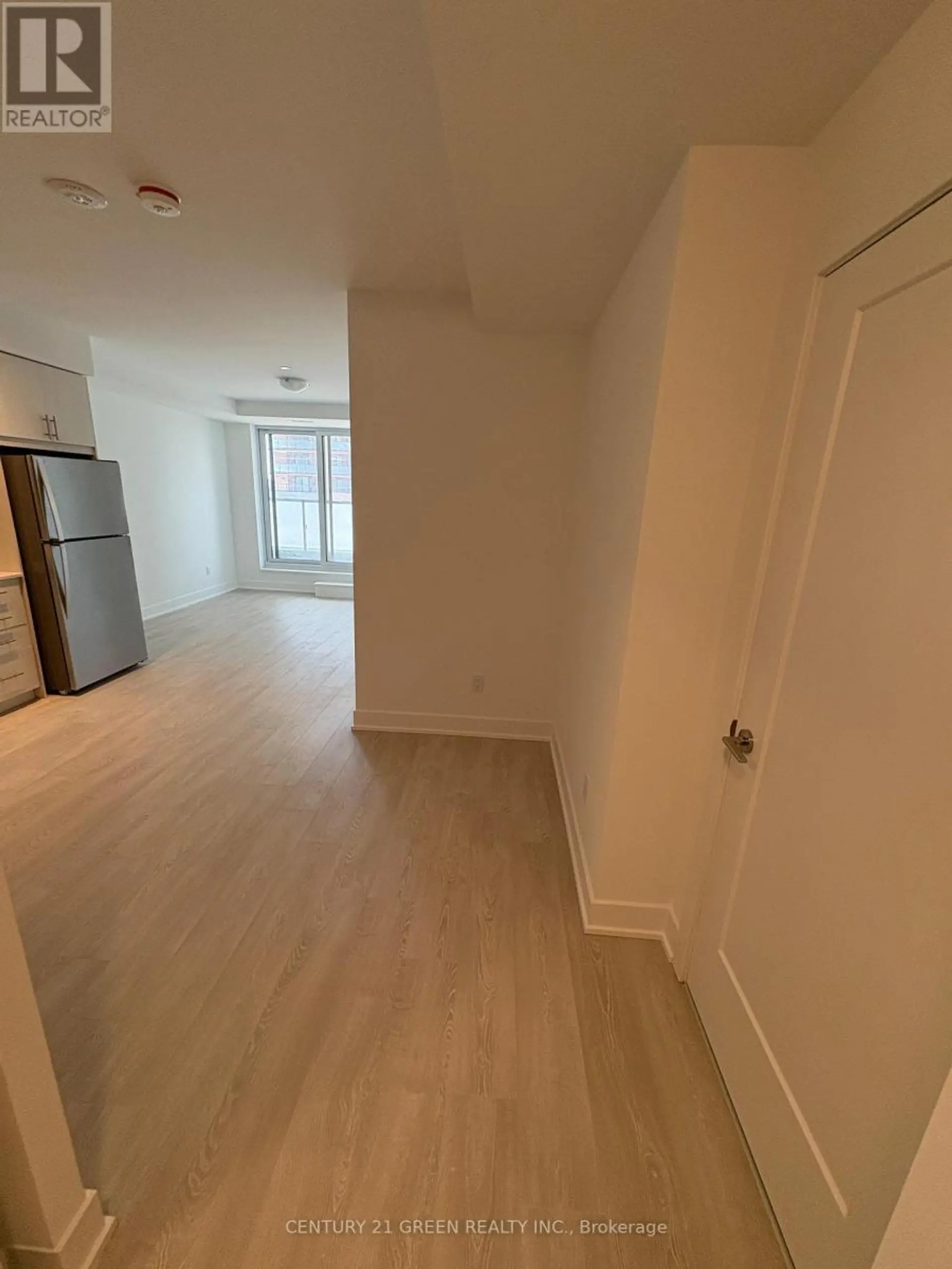 #219 2545 SIMCOE STREET N - Image 8