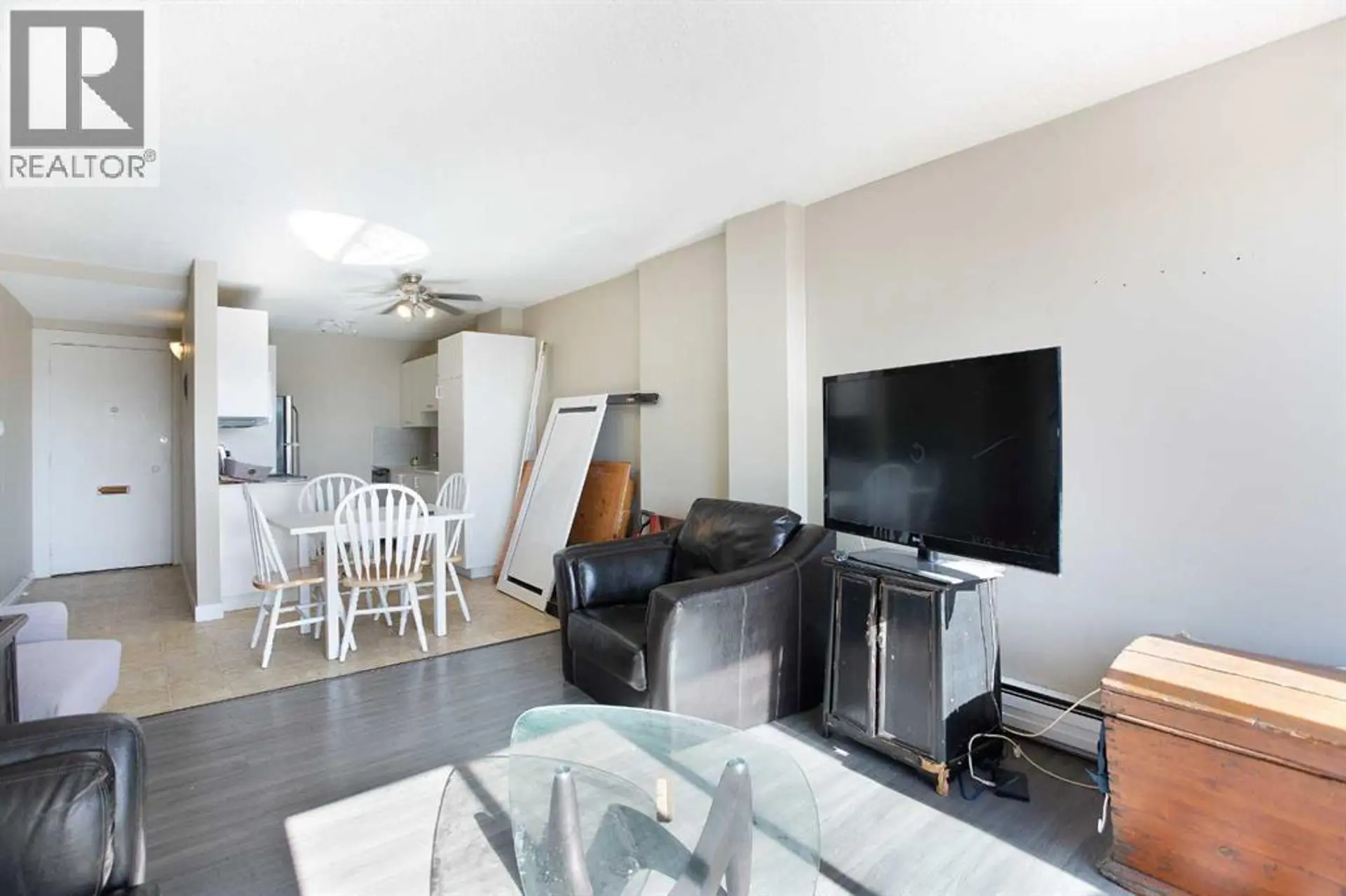 #740 519 17 Avenue SW - Image 6
