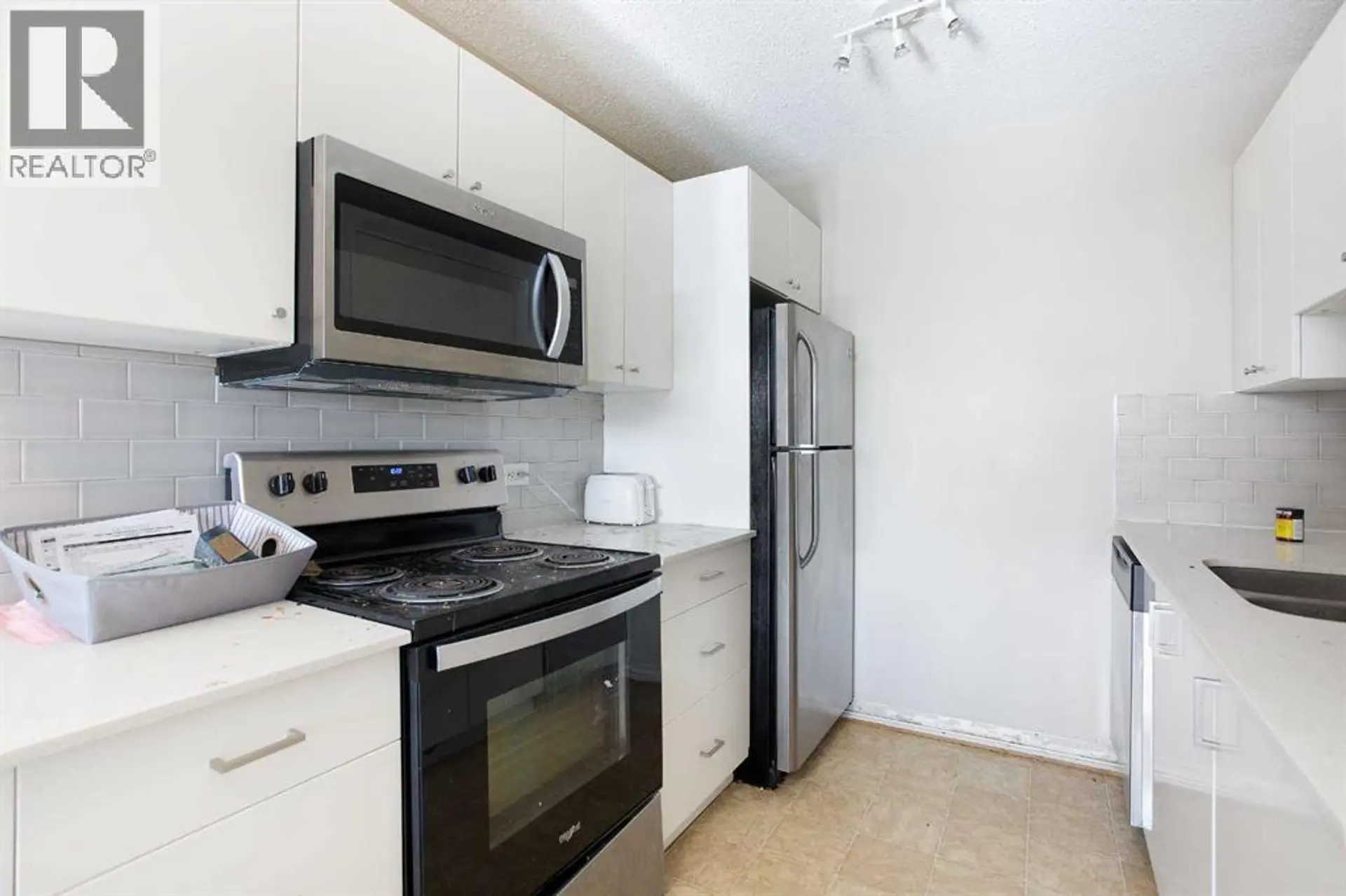 #740 519 17 Avenue SW - Image 9