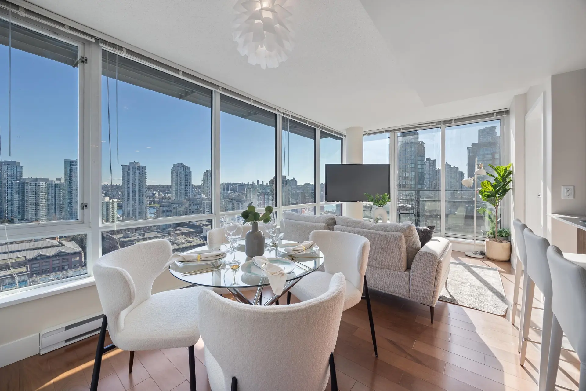 Property at #1801 1088 Richards Street, Vancouver, BC
