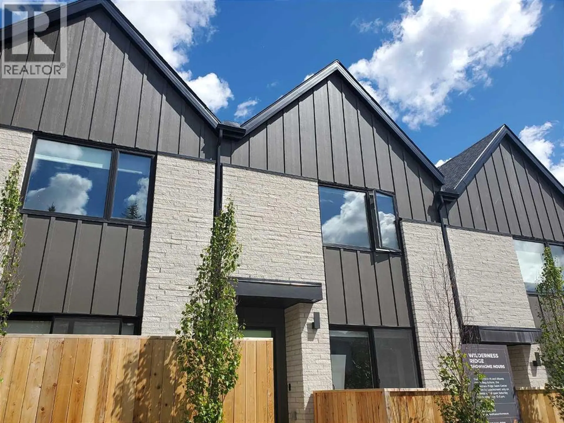 1426 23 Avenue NW - Image 4