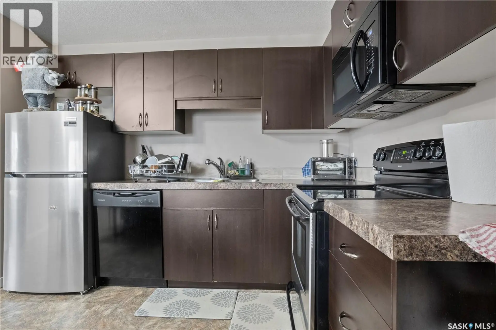 #82 5622 Gordon ROAD - Image 10