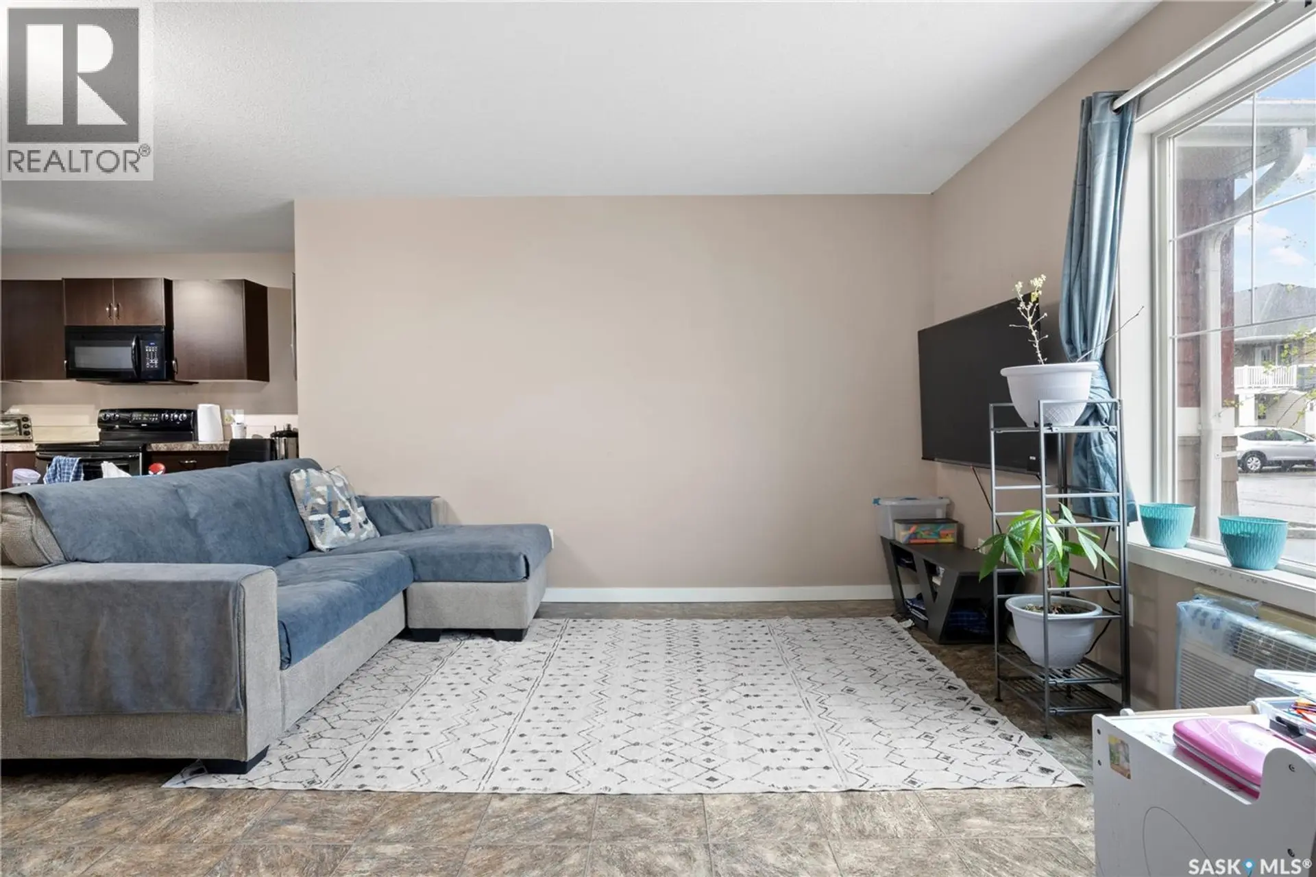 #82 5622 Gordon ROAD - Image 5