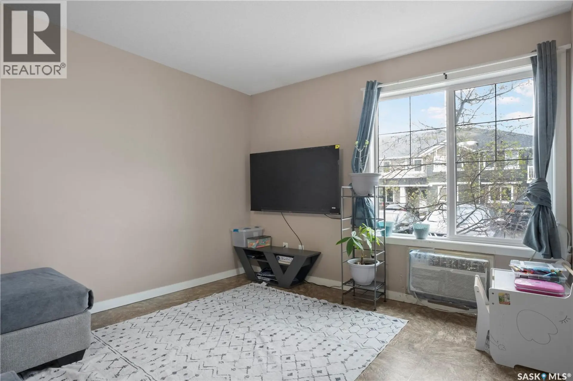 #82 5622 Gordon ROAD - Image 6
