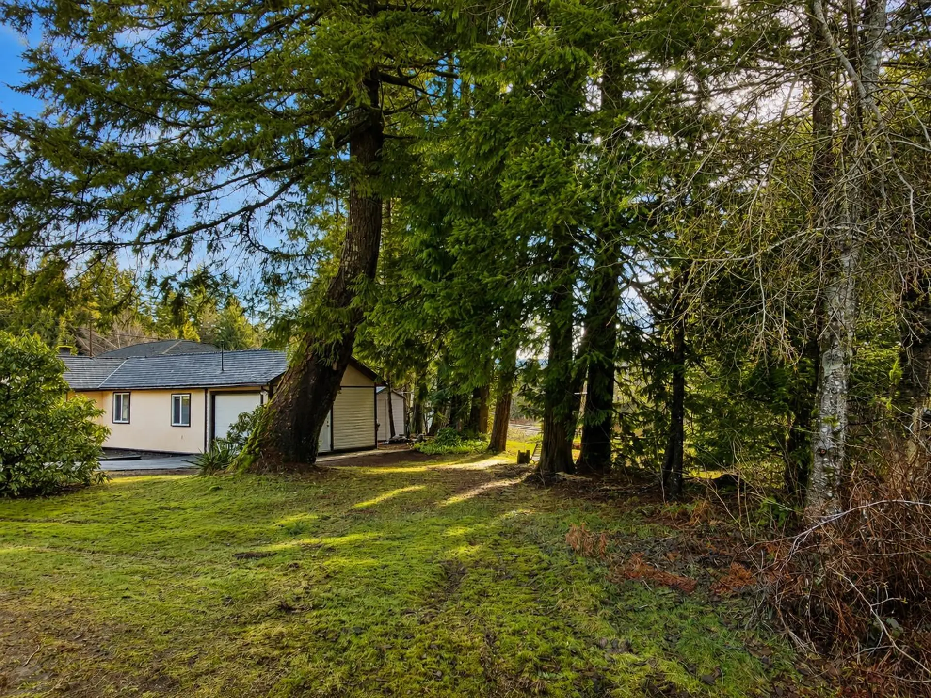 1502 Depot Road - Image 13