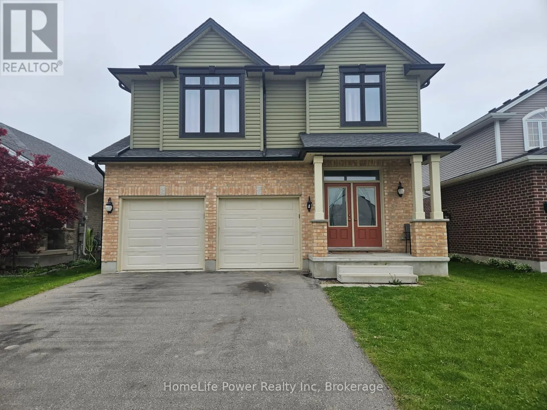 32 ASHBERRY PLACE - Image 1
