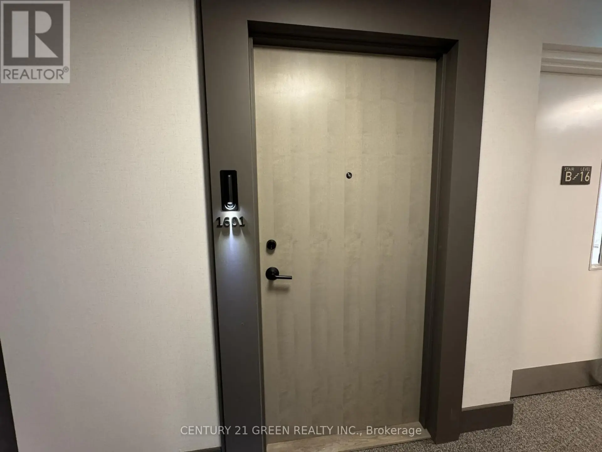 #1601 130 RIVER STREET - Image 13