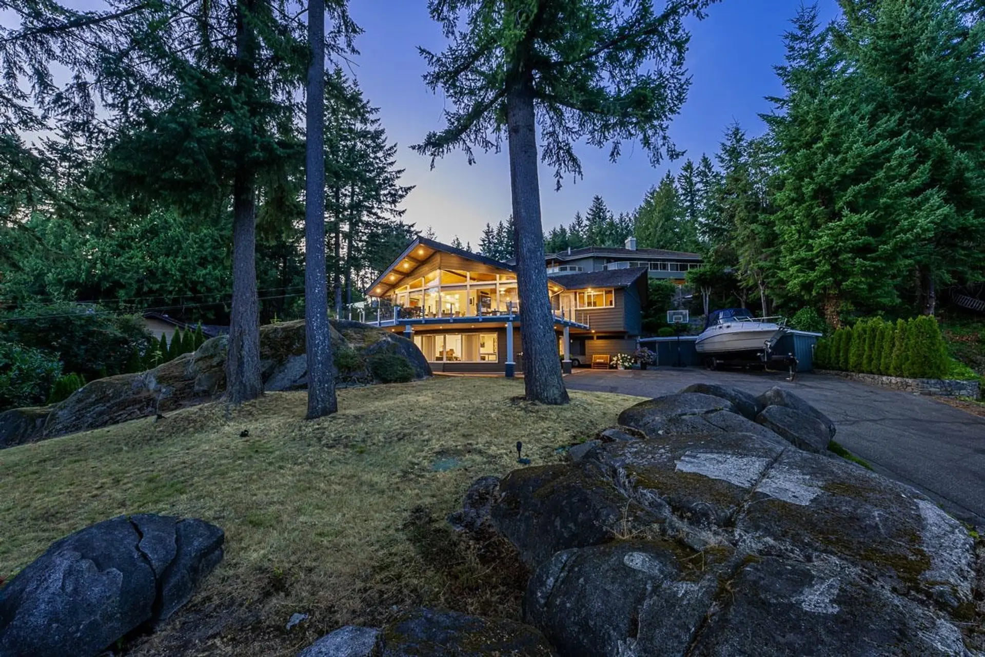 Property at 4375 Woodcrest Road, West Vancouver, BC