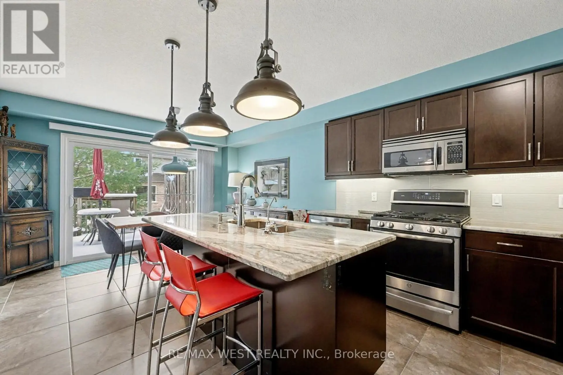 #7 255 SUMMERFIELD DRIVE - Image 3