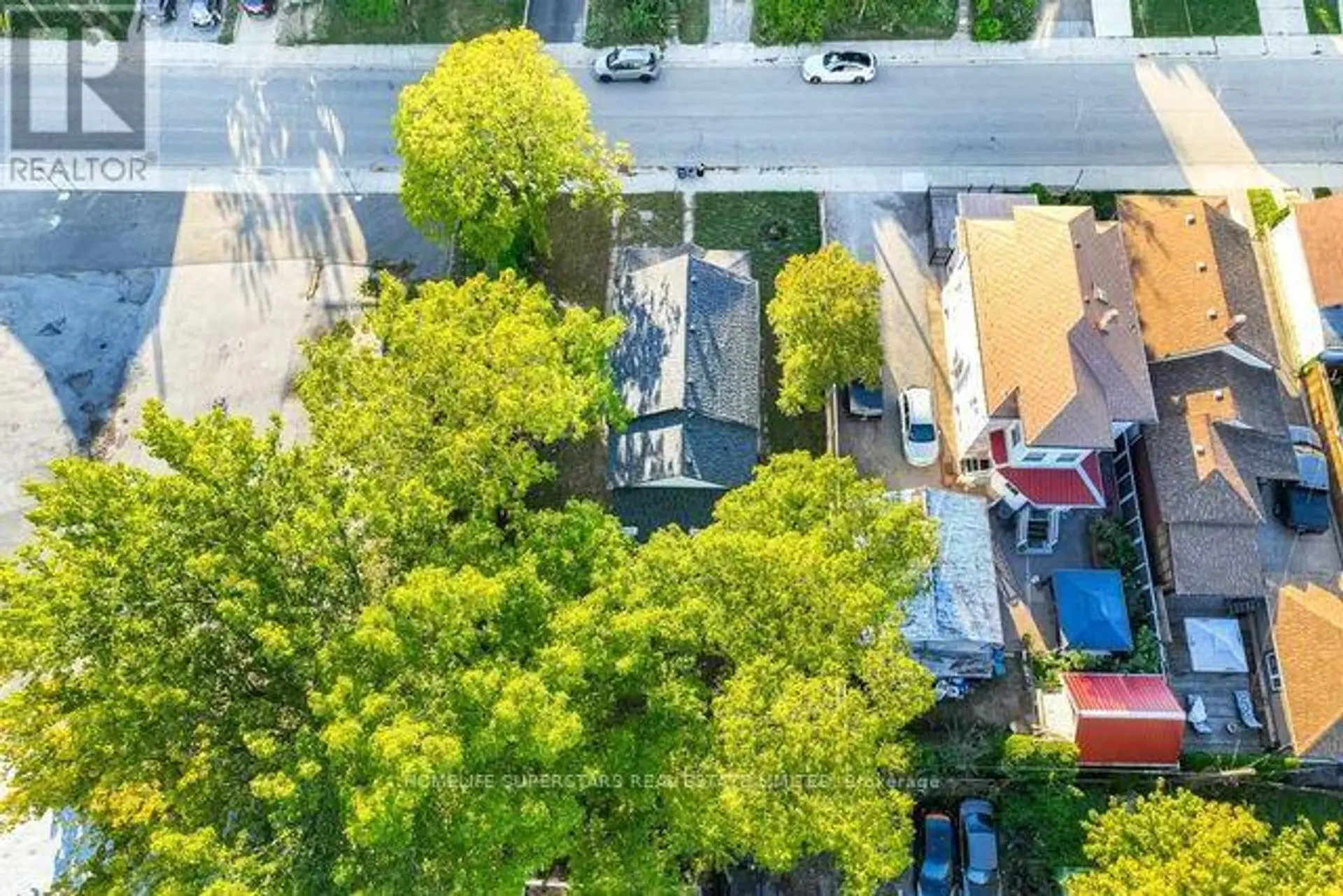 4754 FIRST AVENUE - Image 15
