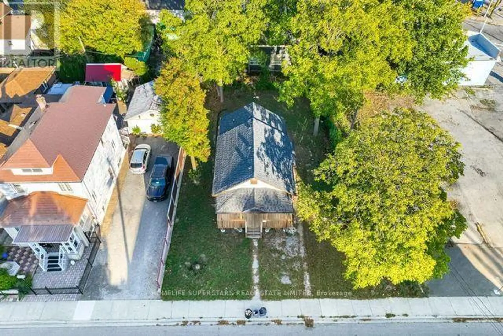 4754 FIRST AVENUE - Image 2
