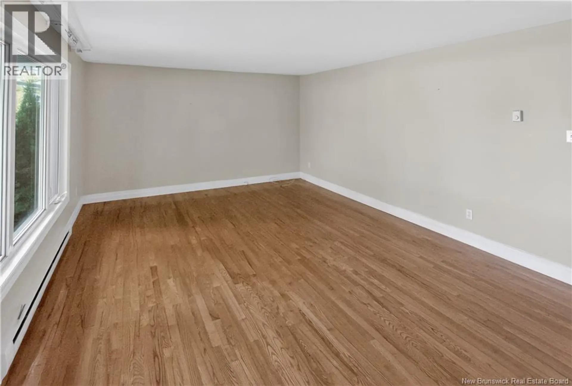 551 Lafleur Street - Image 6